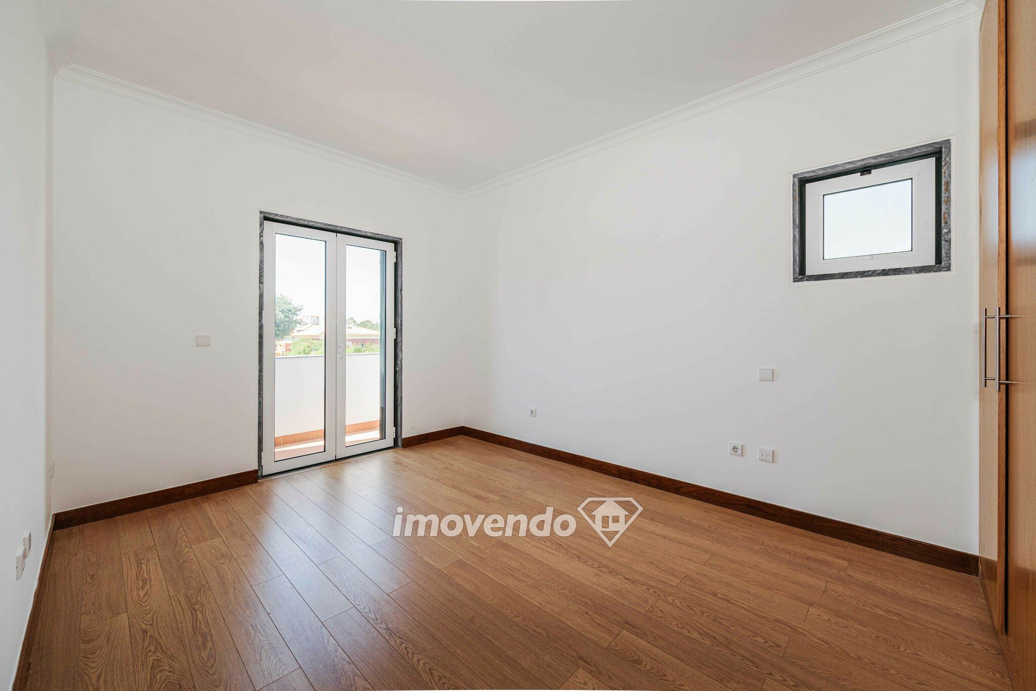 Moradia T5, pronta a habitar, próxima do TagusPark, em Barcarena