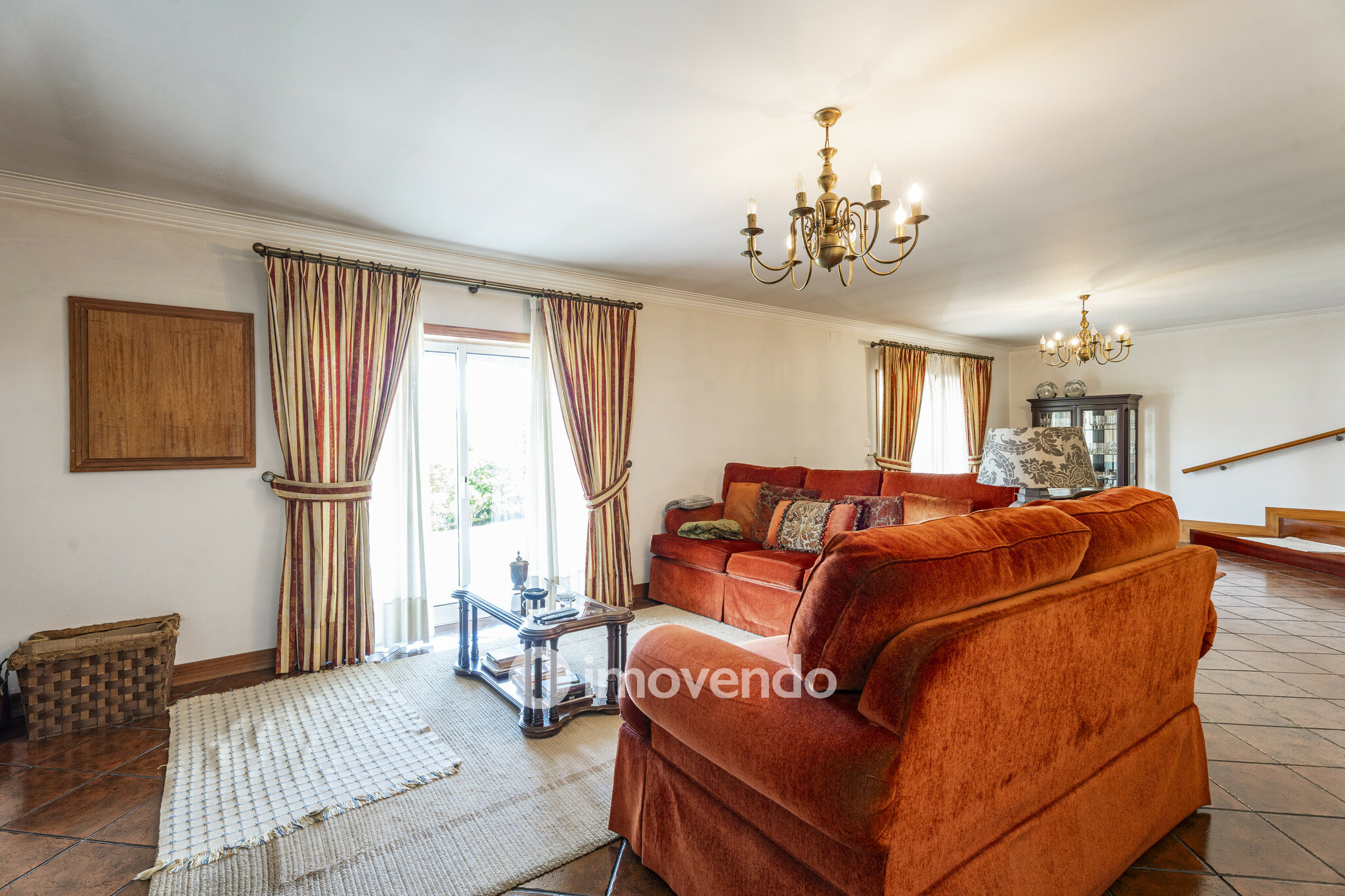 Moradia isolada T3, com terreno de 2.000m², em Vila Nova de Famalicão