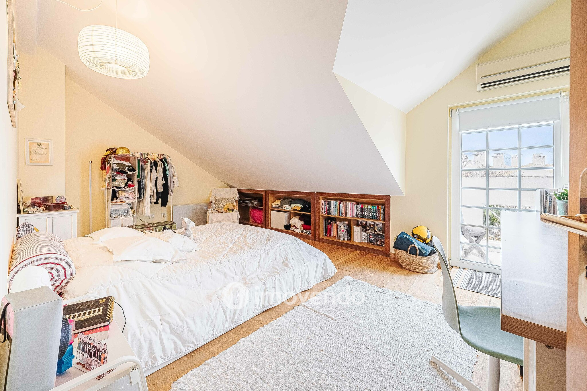 Moradia T5+2 com garagem, em condomínio com piscina, em Murches