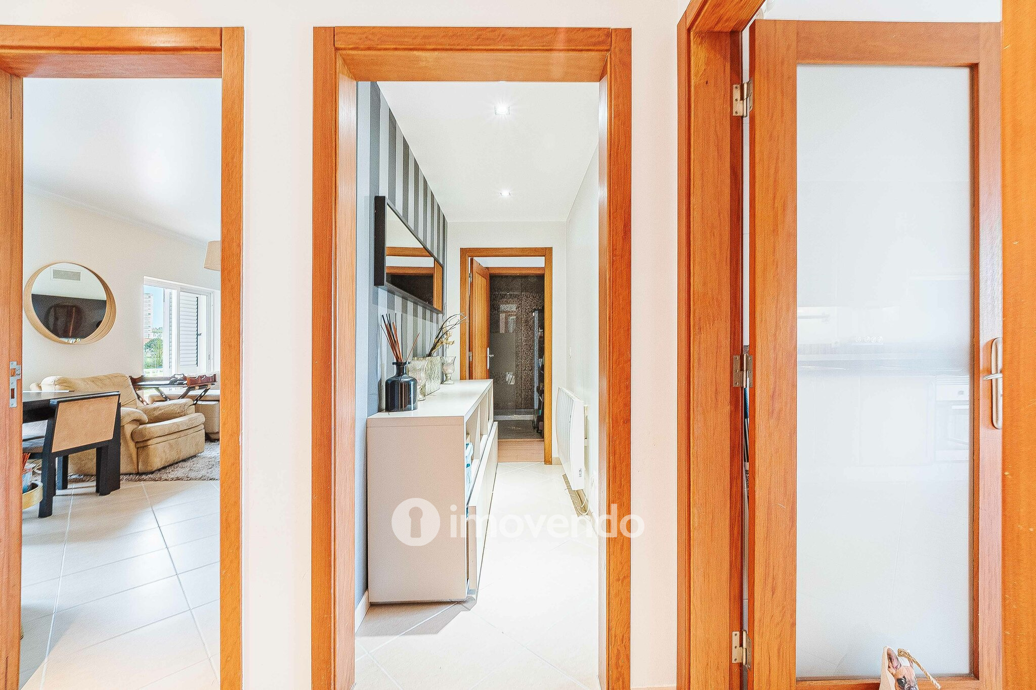 Andar de Moradia T2 Duplex, com garagem e logradouro, no Seixal