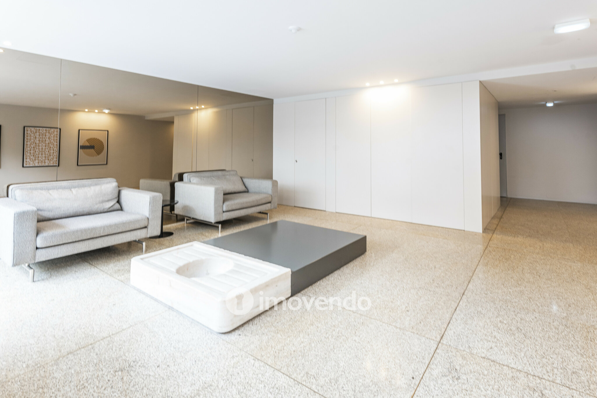 Apartamento T2+1 Duplex, com estacionamento, no Bonfim, Porto