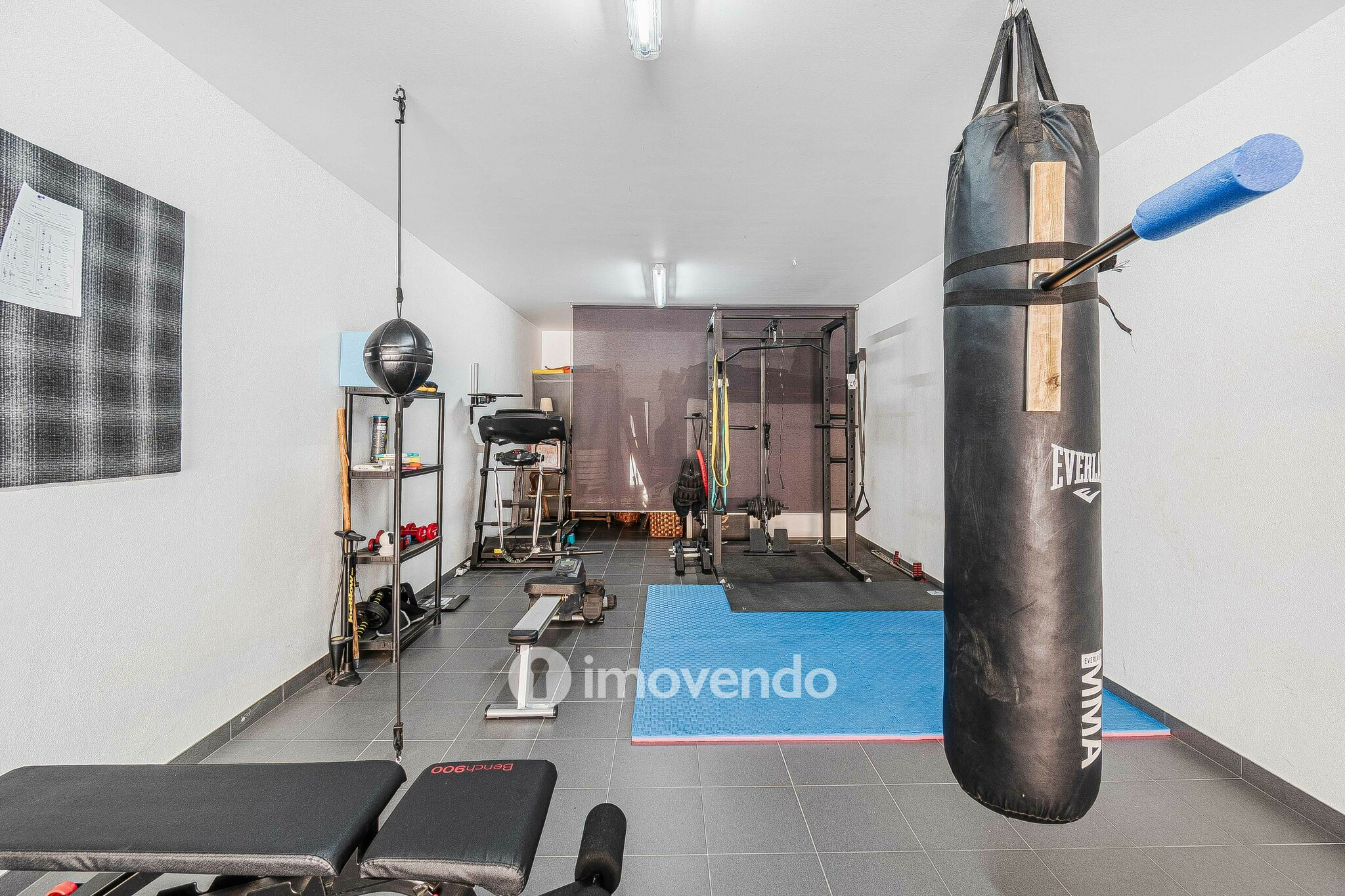 Moradia T5 exclusiva, com piscina e garagem, no Milharado, Mafra