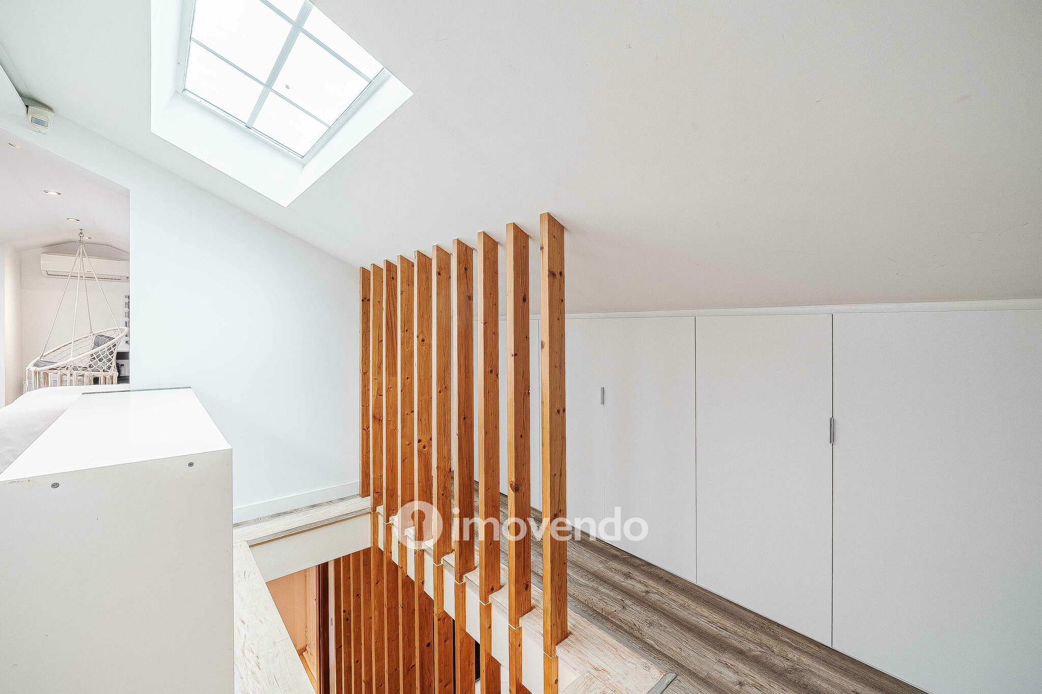 Andar de Moradia T2 Duplex, com garagem e logradouro, no Seixal