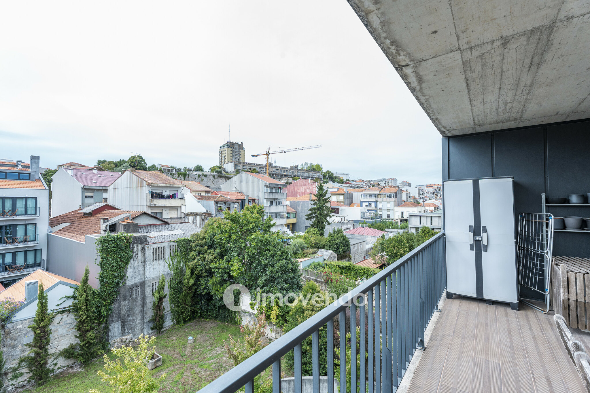 Apartamento T2+1 Duplex, com estacionamento, no Bonfim, Porto