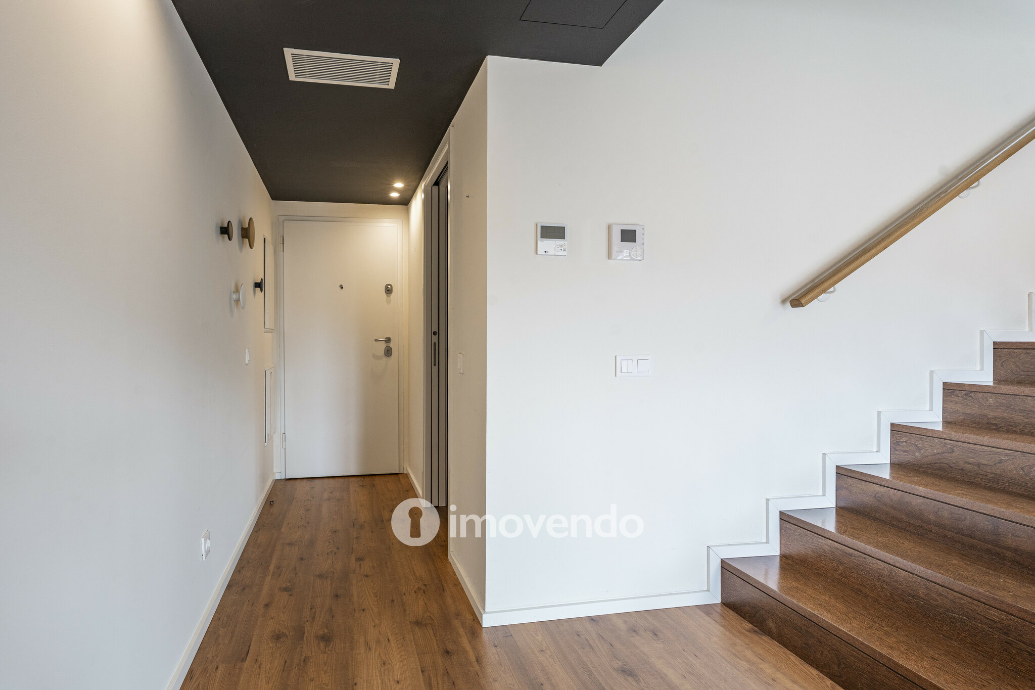 Apartamento T2+1 Duplex, com estacionamento, no Bonfim, Porto