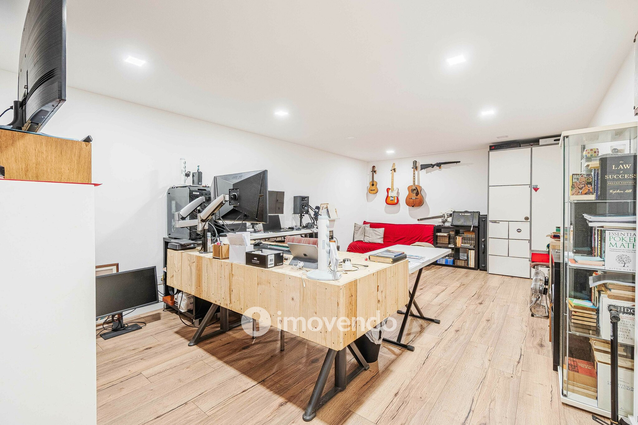 Moradia T5 exclusiva, com piscina e garagem, no Milharado, Mafra