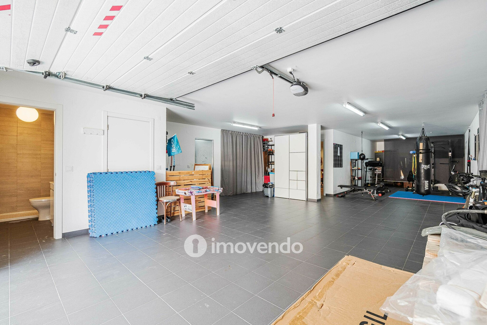 Moradia T5 exclusiva, com piscina e garagem, no Milharado, Mafra