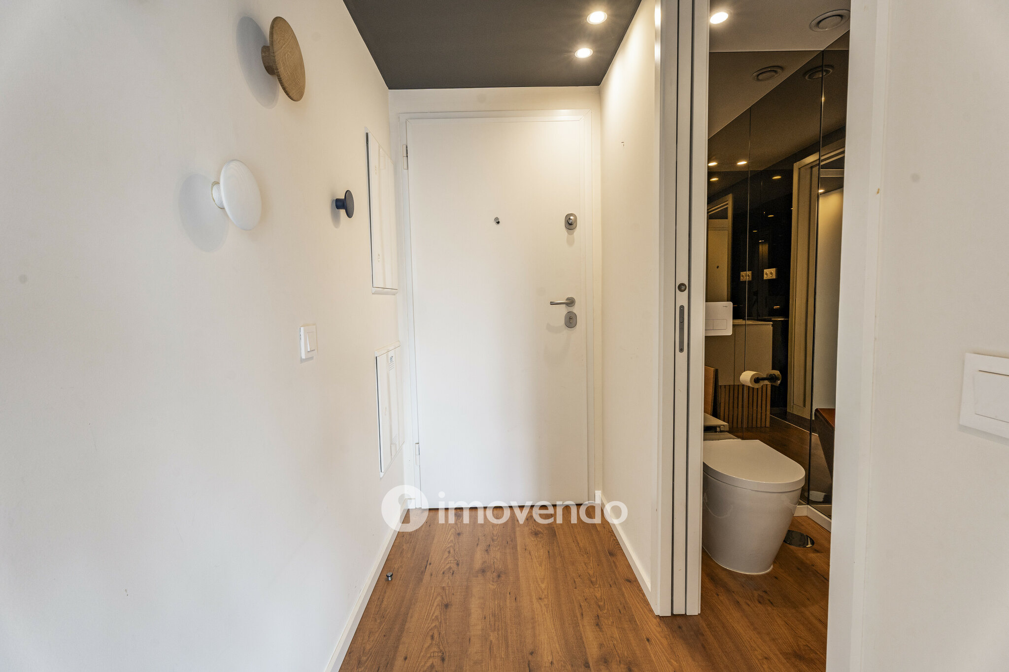 Apartamento T2+1 Duplex, com estacionamento, no Bonfim, Porto