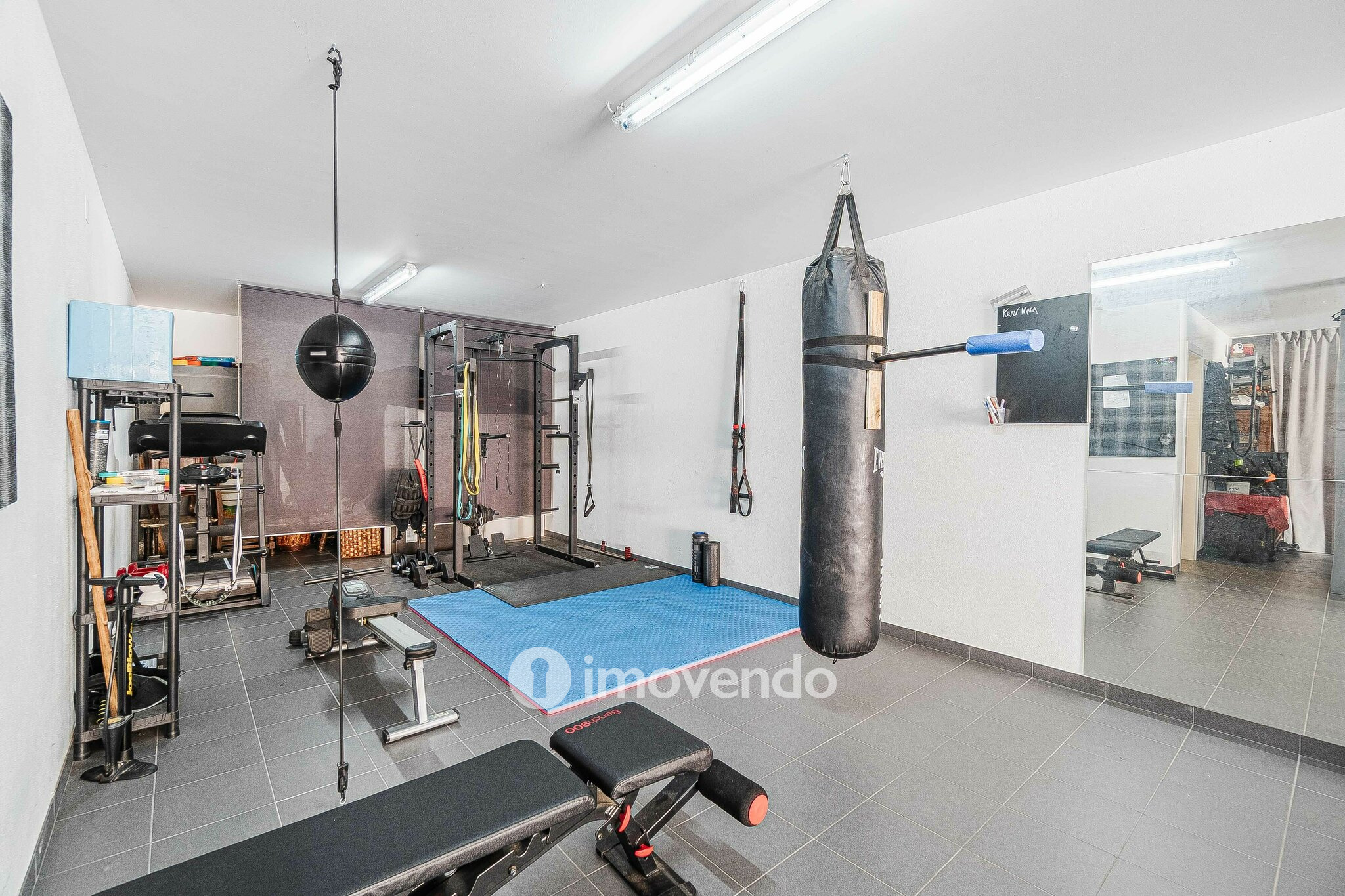 Moradia T5 exclusiva, com piscina e garagem, no Milharado, Mafra