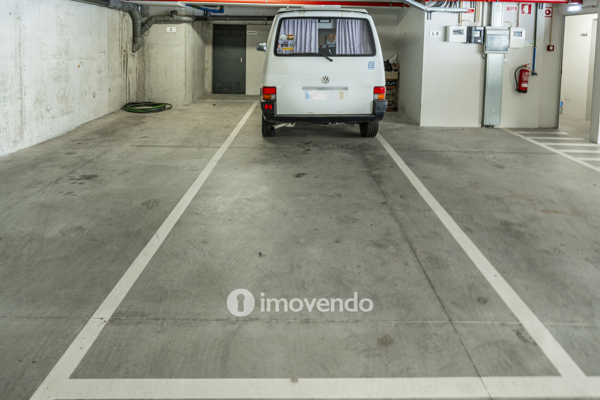 Apartamento T2+1 Duplex, com estacionamento, no Bonfim, Porto