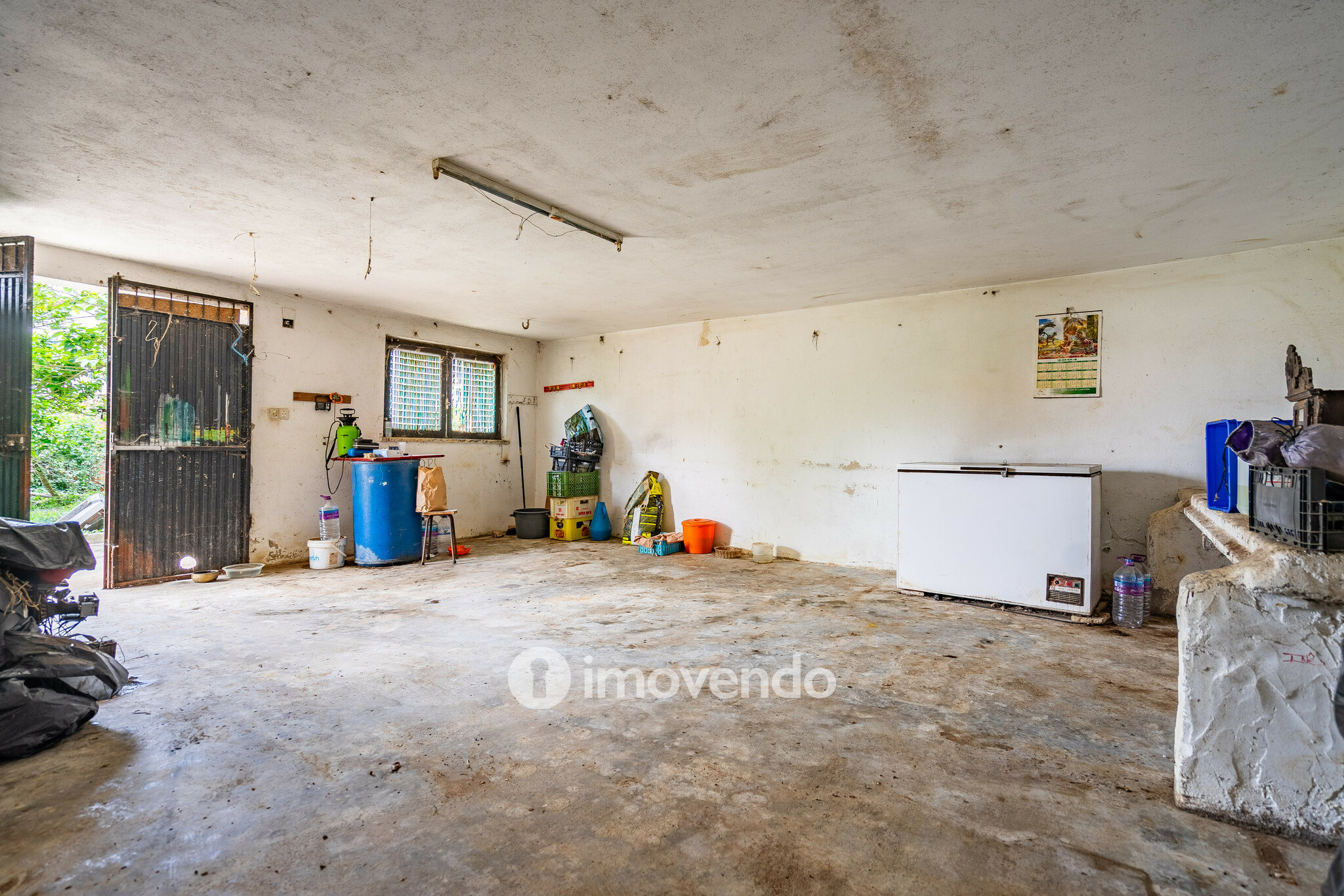 Moradia isolada T4, com terreno, no Reguengo Grande, Lourinhã