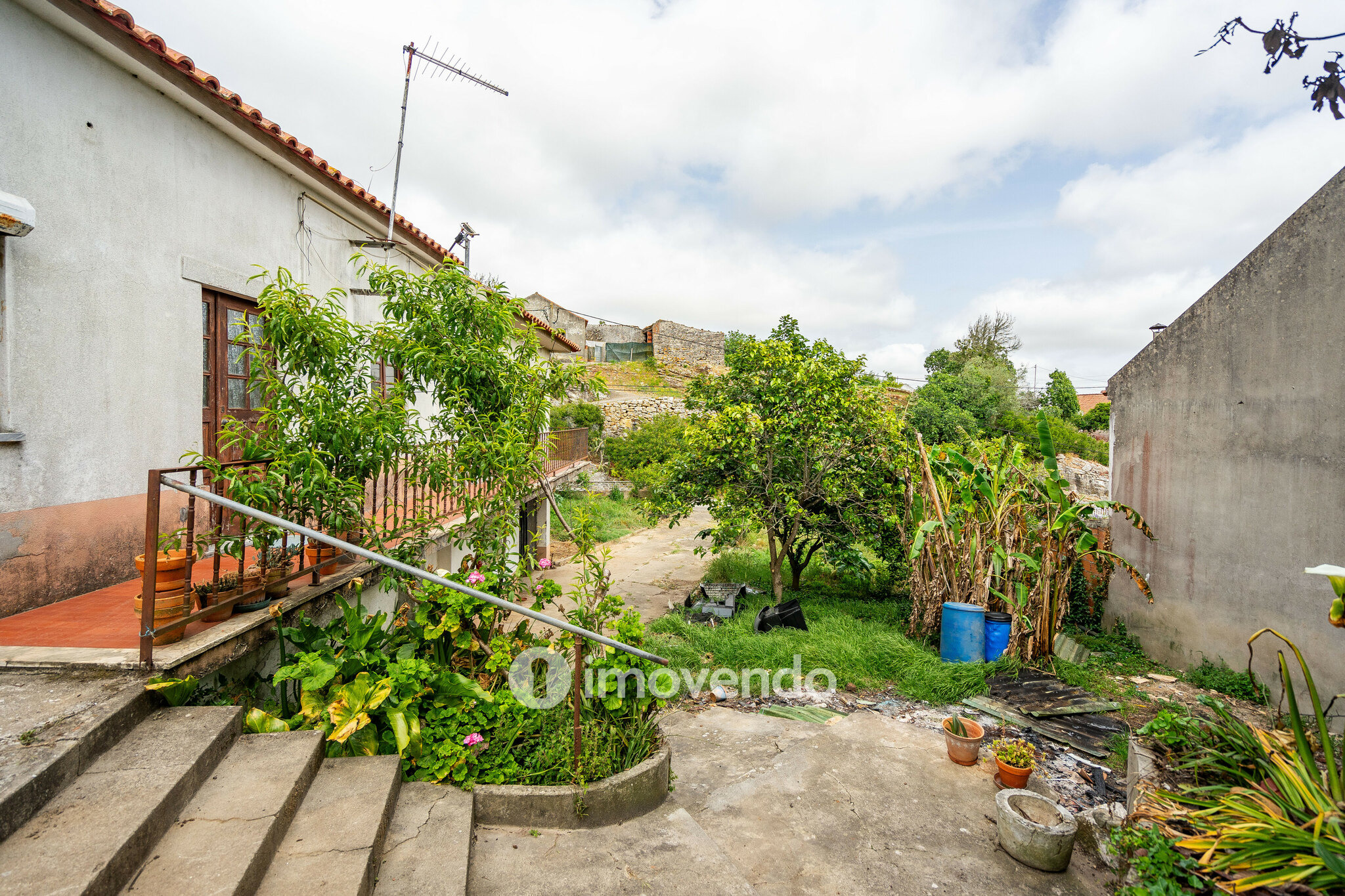 Moradia isolada T4, com terreno, no Reguengo Grande, Lourinhã