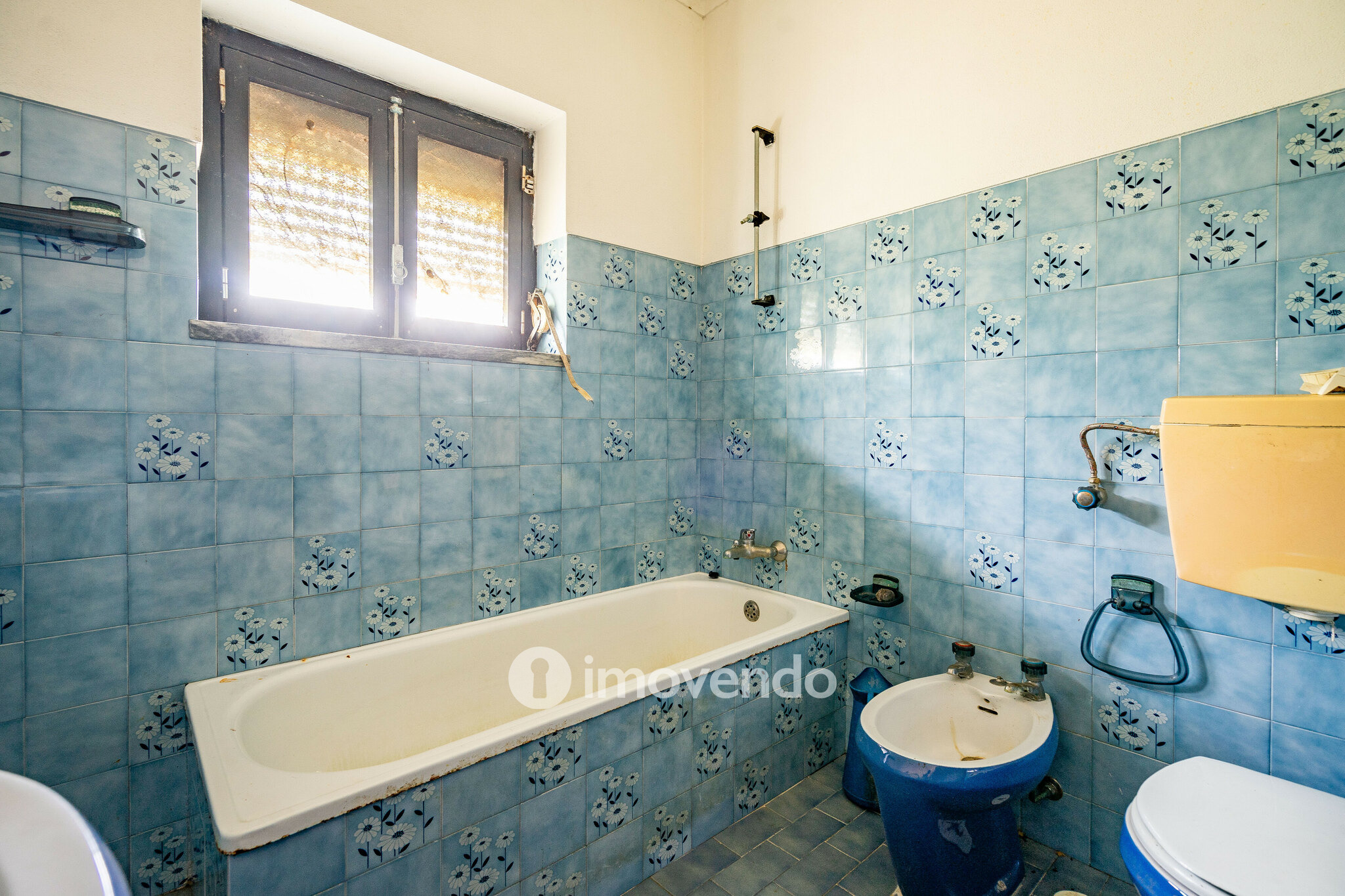 Moradia isolada T4, com terreno, no Reguengo Grande, Lourinhã