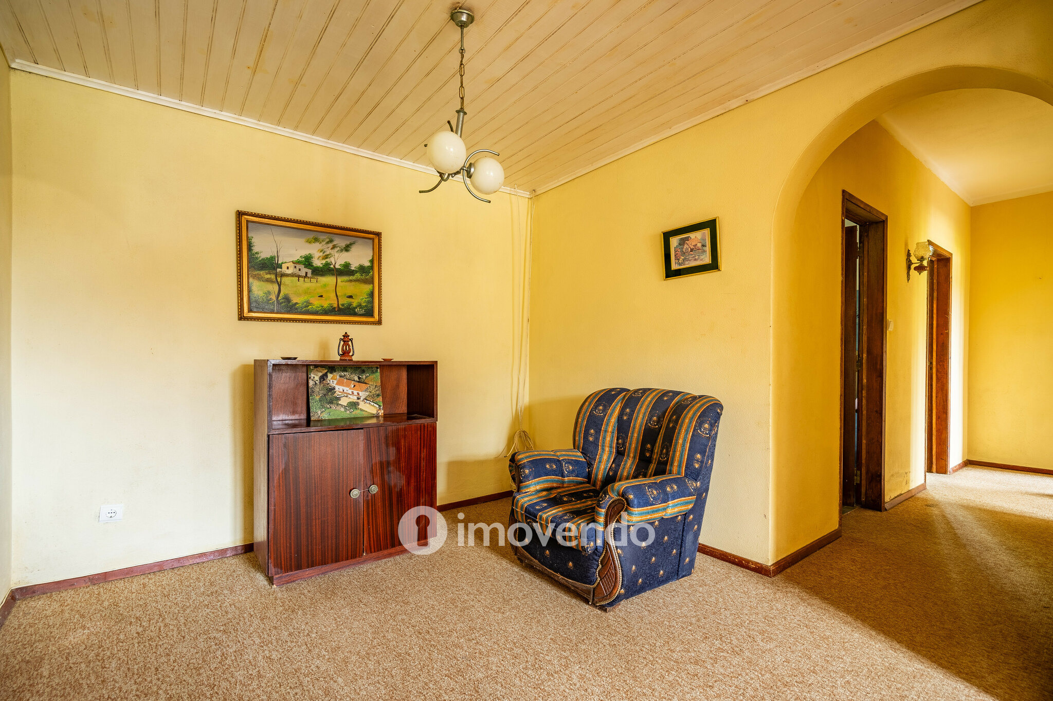 Moradia isolada T4, com terreno, no Reguengo Grande, Lourinhã