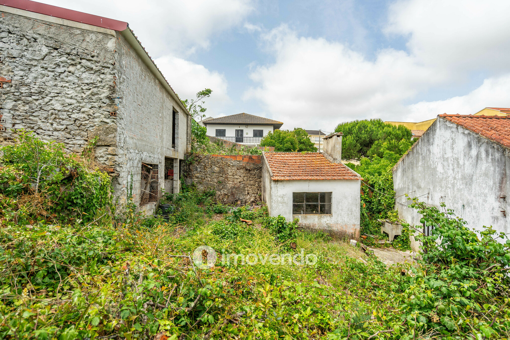 Moradia isolada T4, com terreno, no Reguengo Grande, Lourinhã