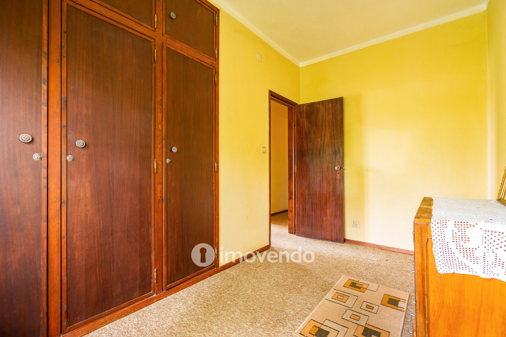 Moradia isolada T4, com terreno, no Reguengo Grande, Lourinhã