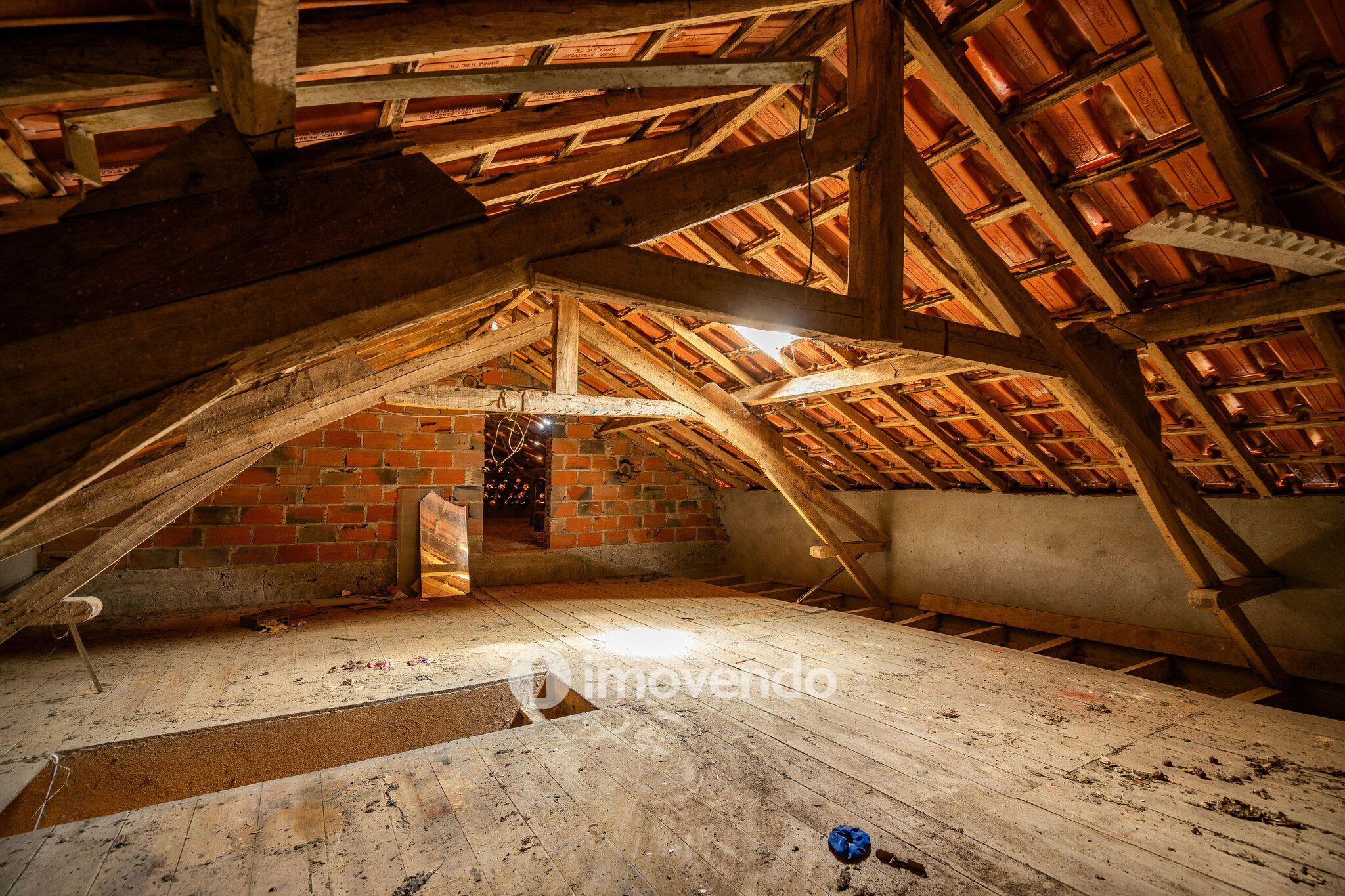 Moradia isolada T4, com terreno, no Reguengo Grande, Lourinhã