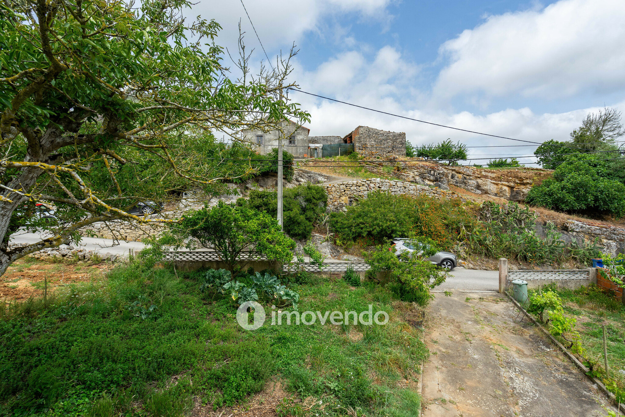 Moradia isolada T4, com terreno, no Reguengo Grande, Lourinhã
