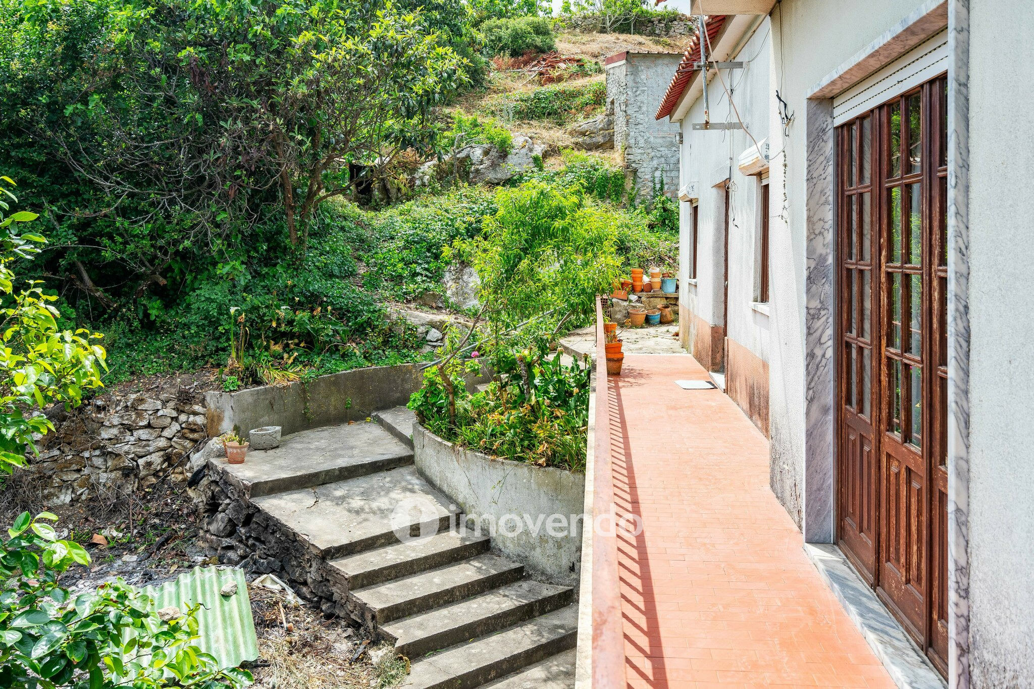 Moradia isolada T4, com terreno, no Reguengo Grande, Lourinhã