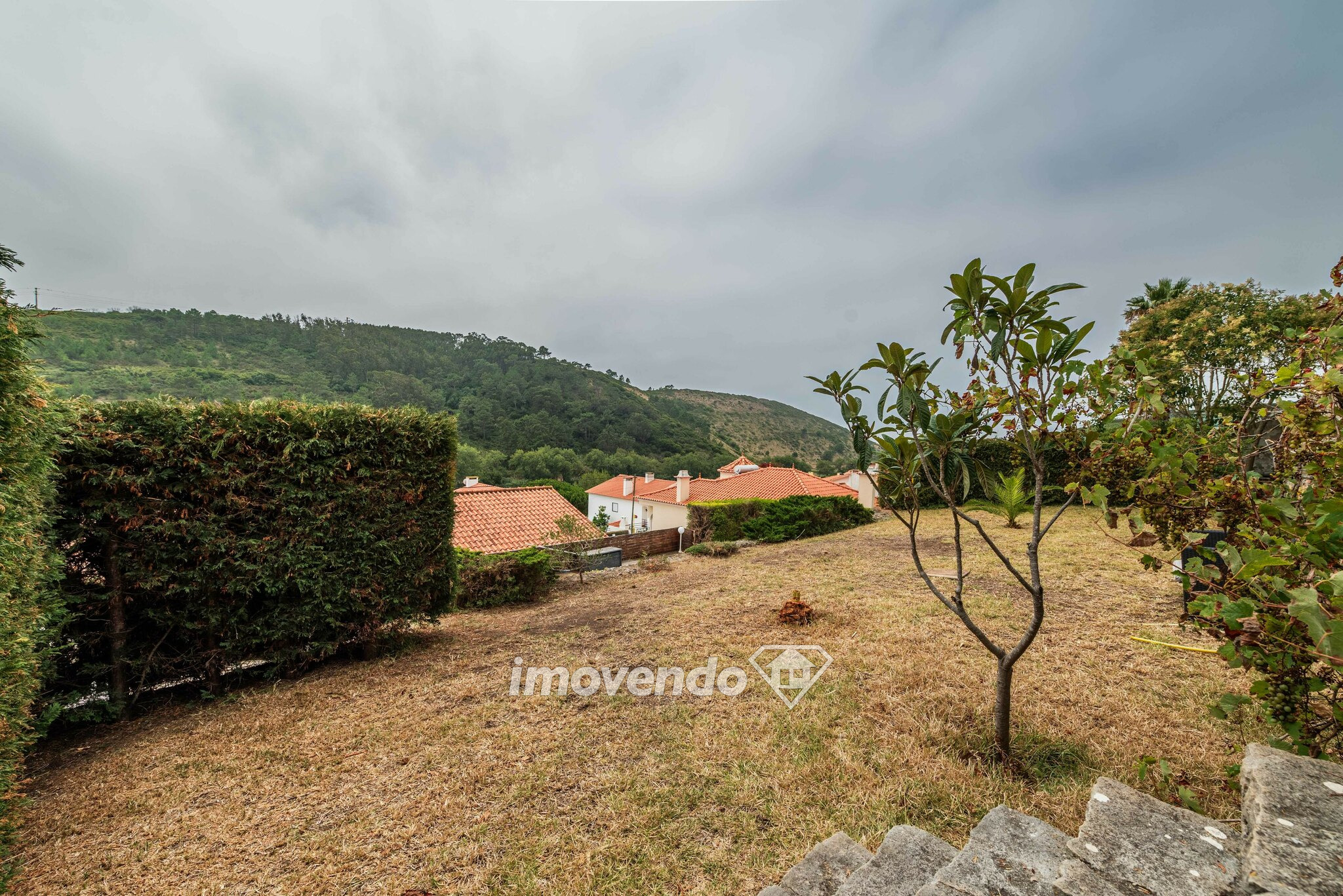 Moradia T4, com piscina e garagem, perto da praia, na Ericeira