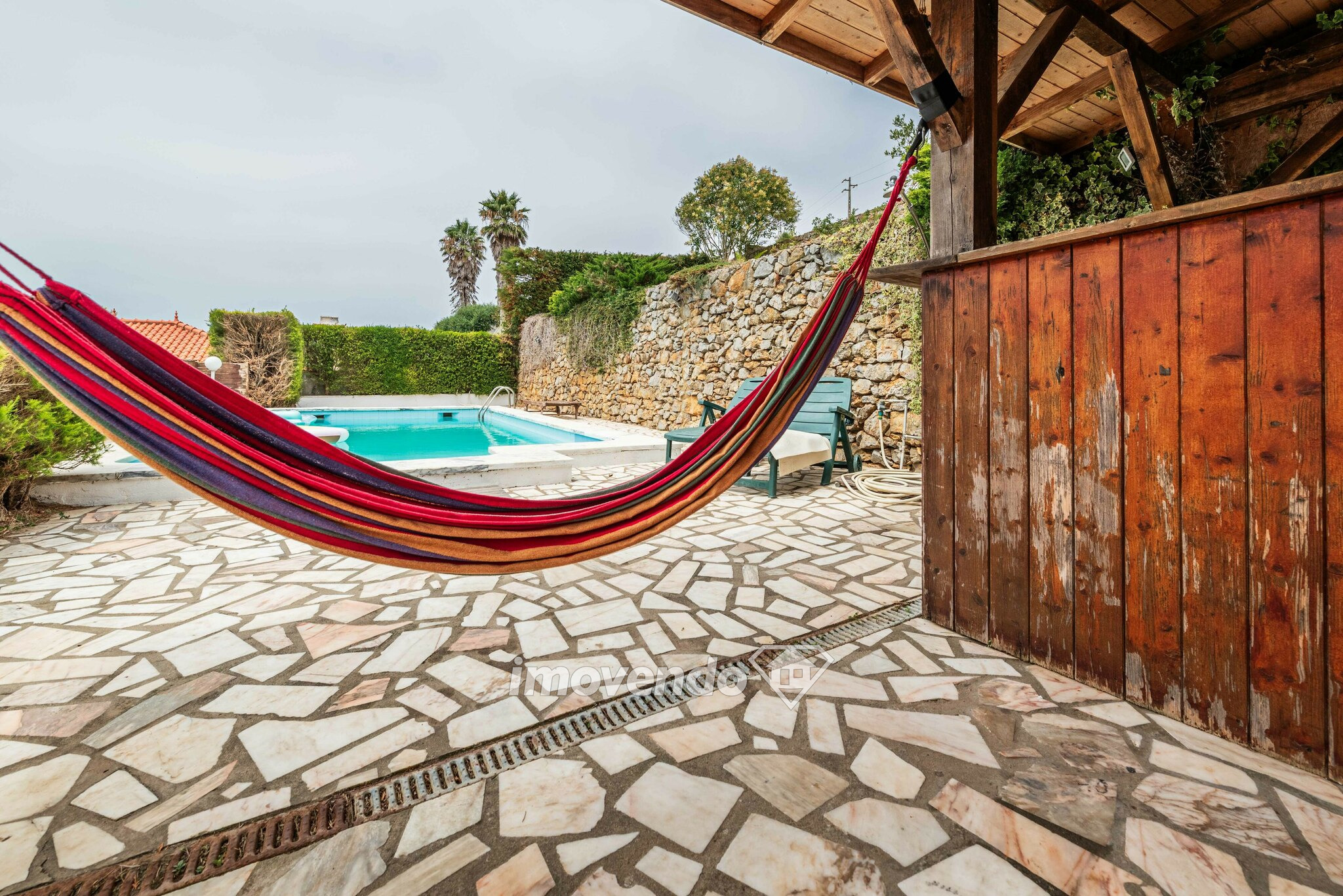 Moradia T4, com piscina e garagem, perto da praia, na Ericeira