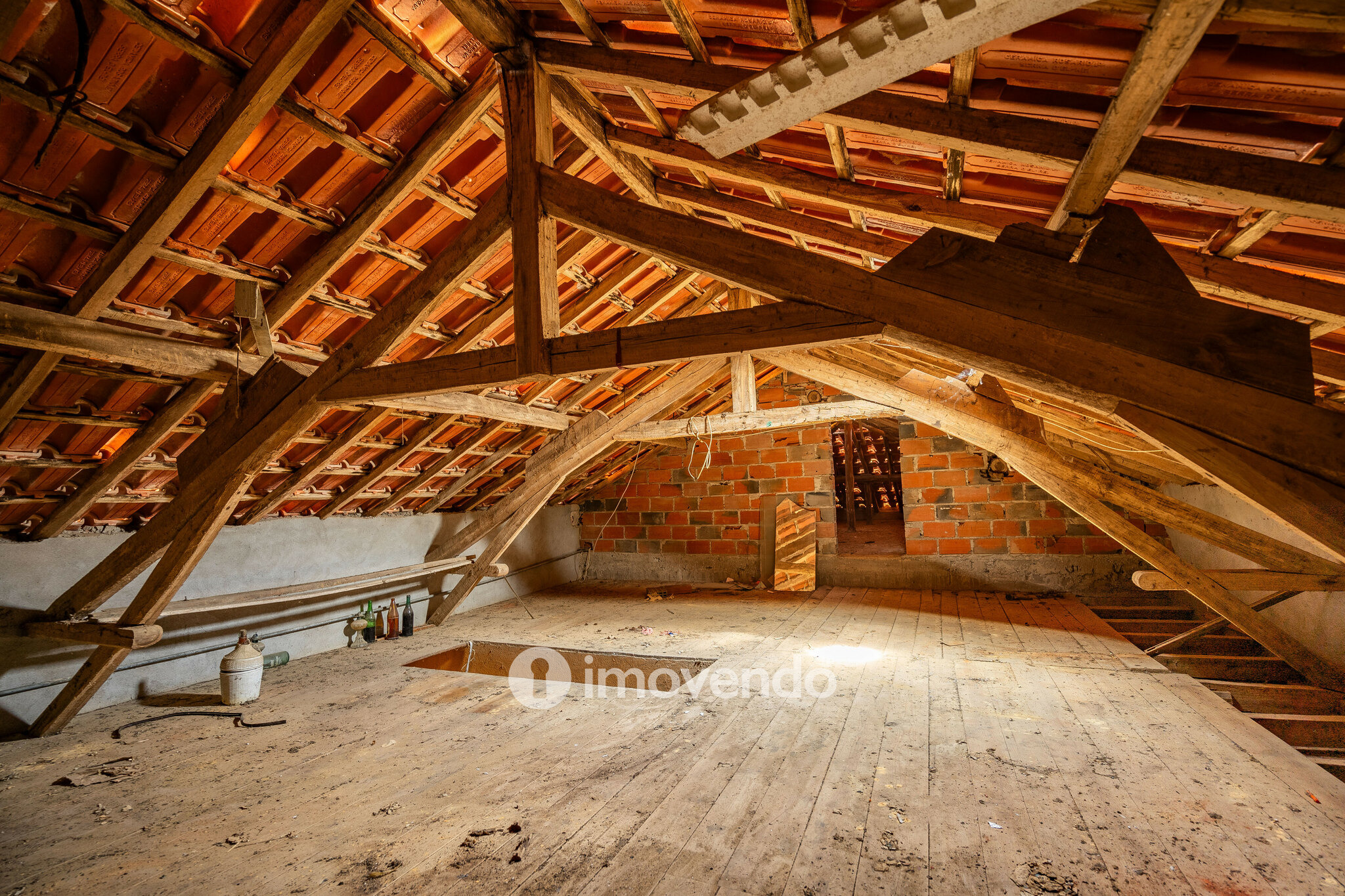 Moradia isolada T4, com terreno, no Reguengo Grande, Lourinhã