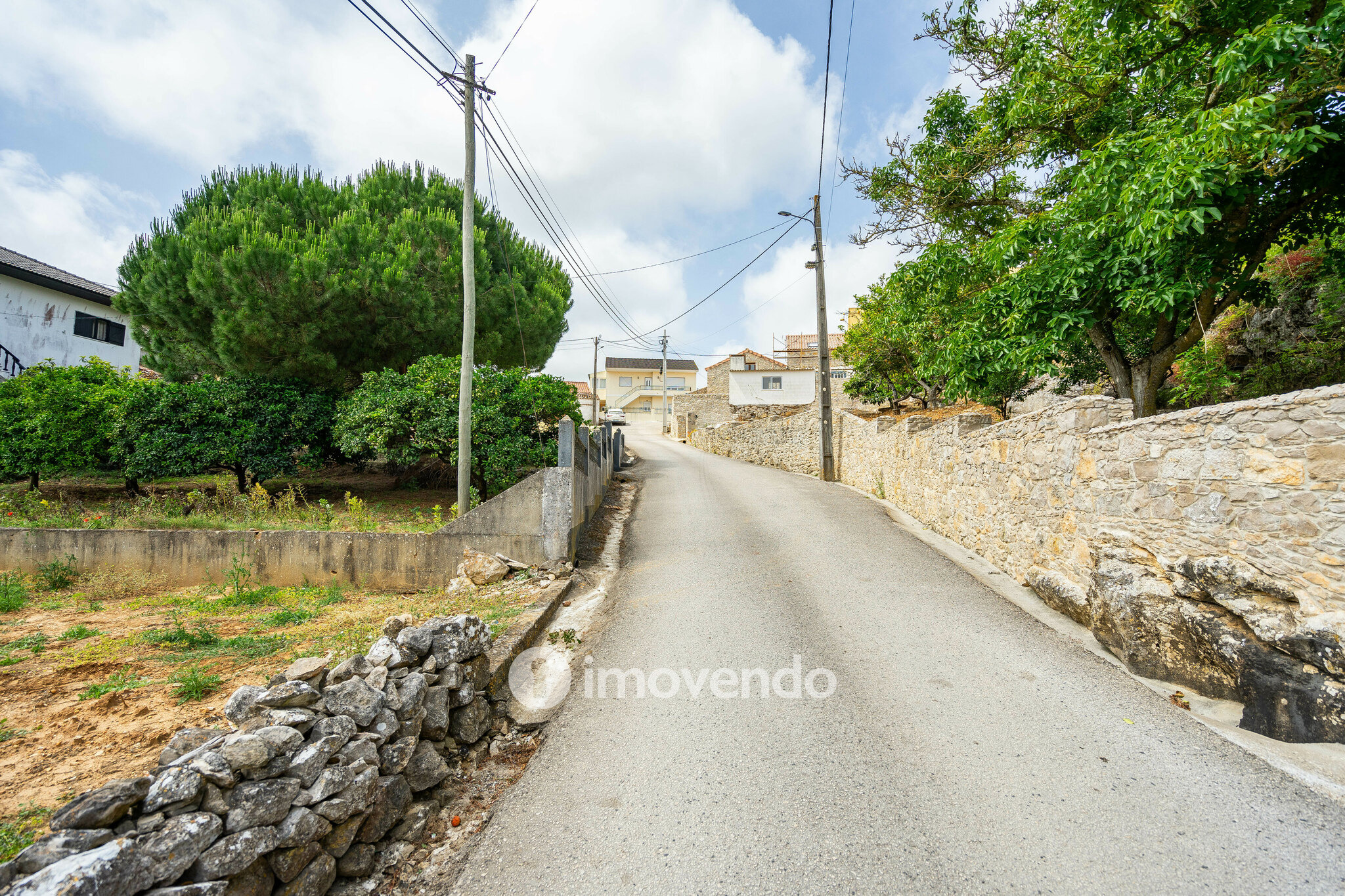 Moradia isolada T4, com terreno, no Reguengo Grande, Lourinhã