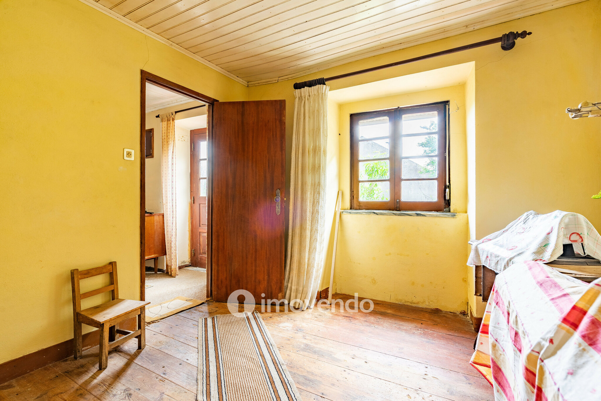Moradia isolada T4, com terreno, no Reguengo Grande, Lourinhã