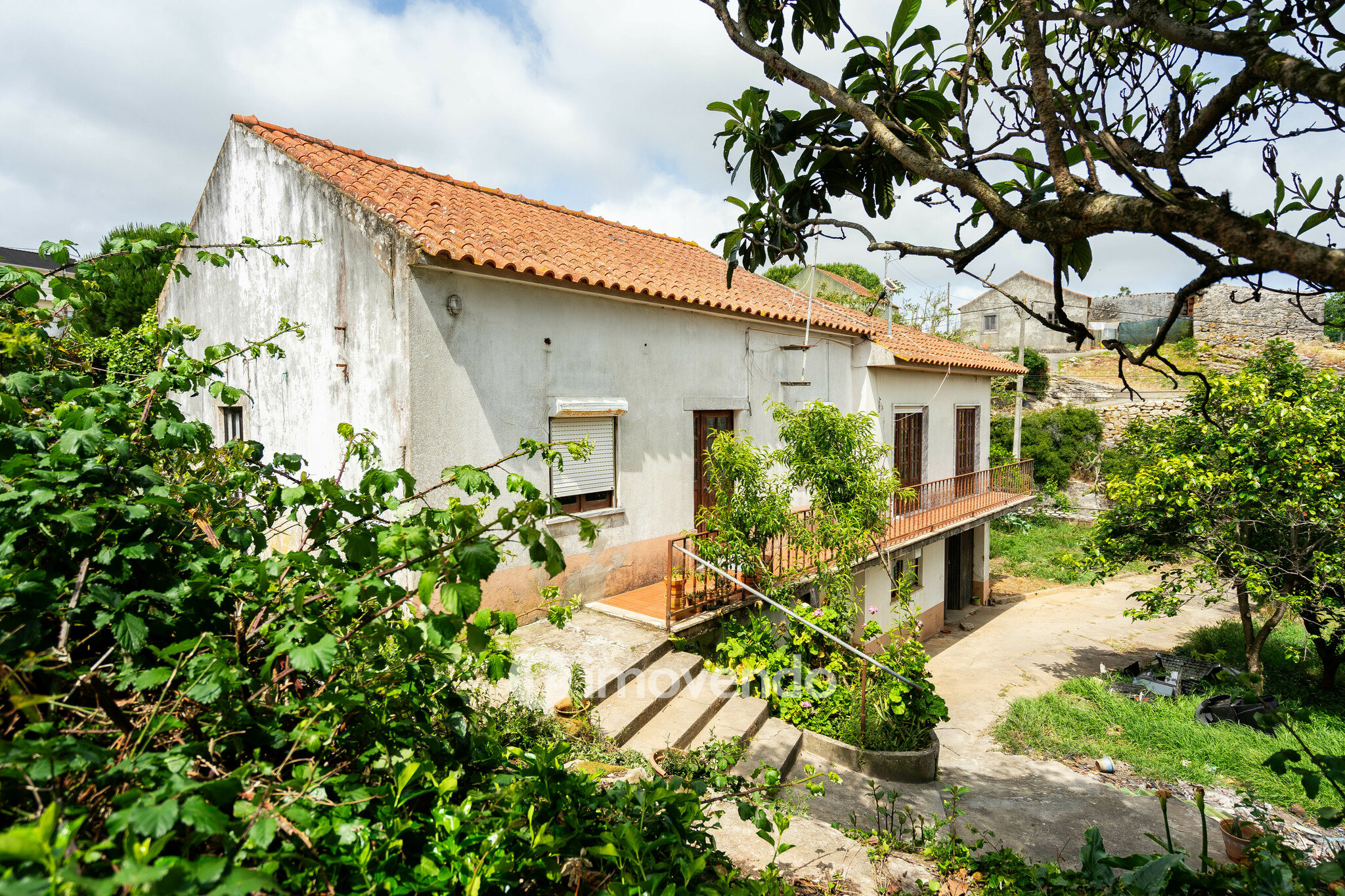 Moradia isolada T4, com terreno, no Reguengo Grande, Lourinhã