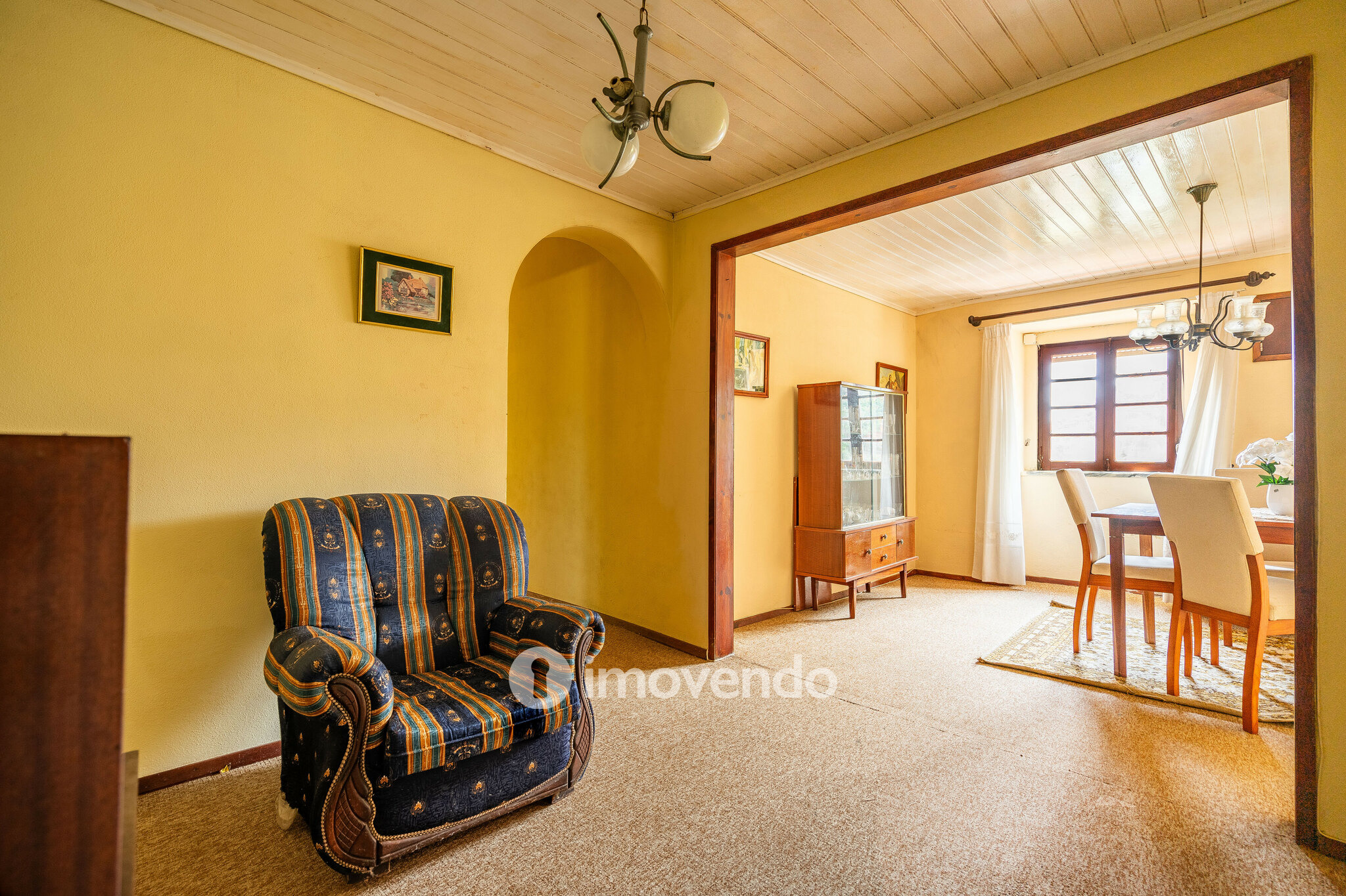 Moradia isolada T4, com terreno, no Reguengo Grande, Lourinhã