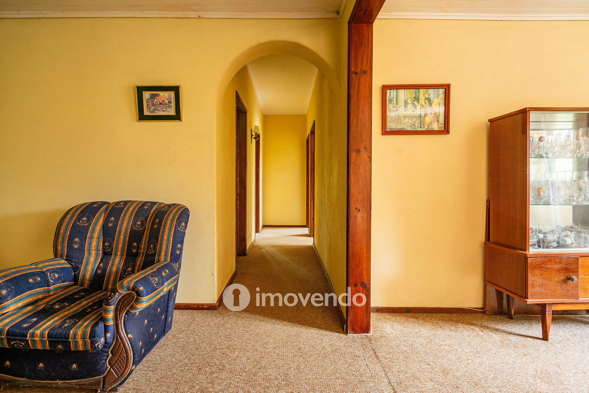 Moradia isolada T4, com terreno, no Reguengo Grande, Lourinhã