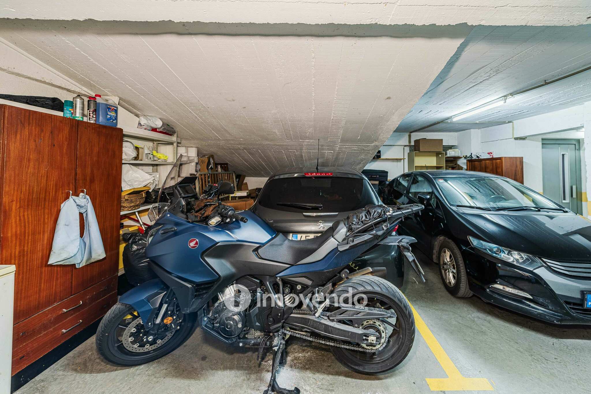 Apartamento T1, com lugar de estacionamento, em Loures