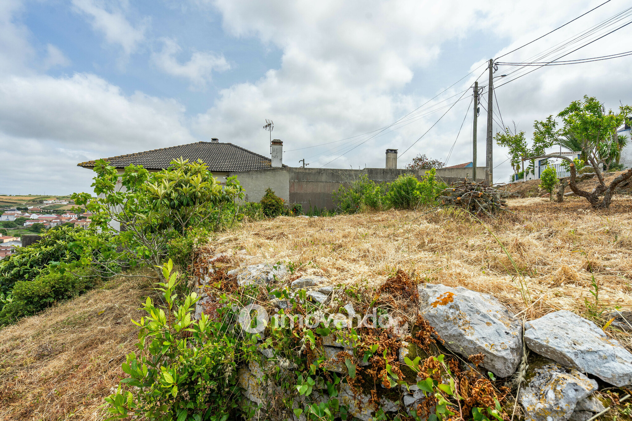 Moradia isolada T4, com terreno, no Reguengo Grande, Lourinhã