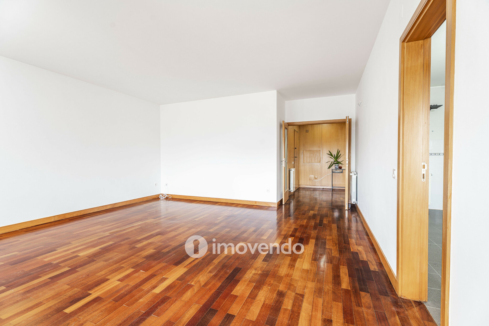 Apartamento T3 exclusivo e pronto a habitar, com garagem, na Maia