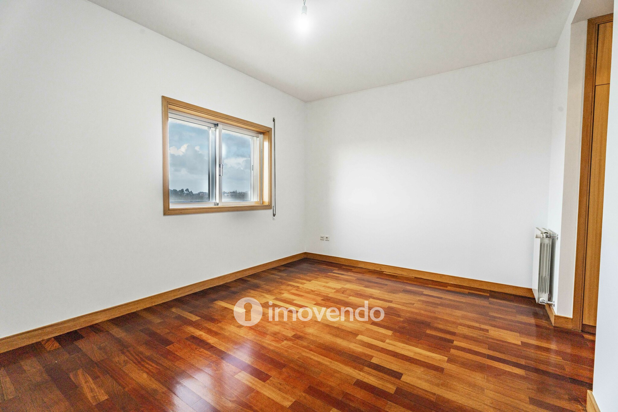 Apartamento T3 exclusivo e pronto a habitar, com garagem, na Maia