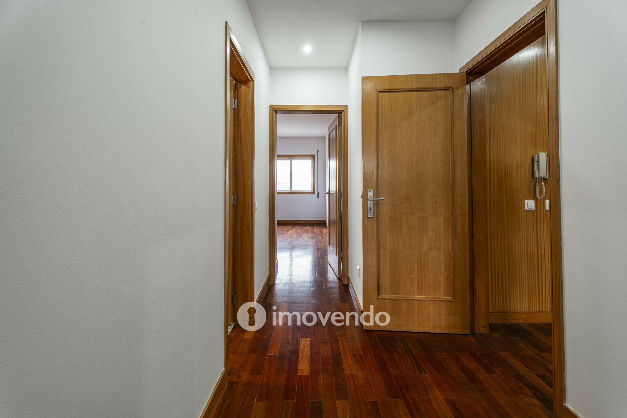 Apartamento T3 exclusivo e pronto a habitar, com garagem, na Maia