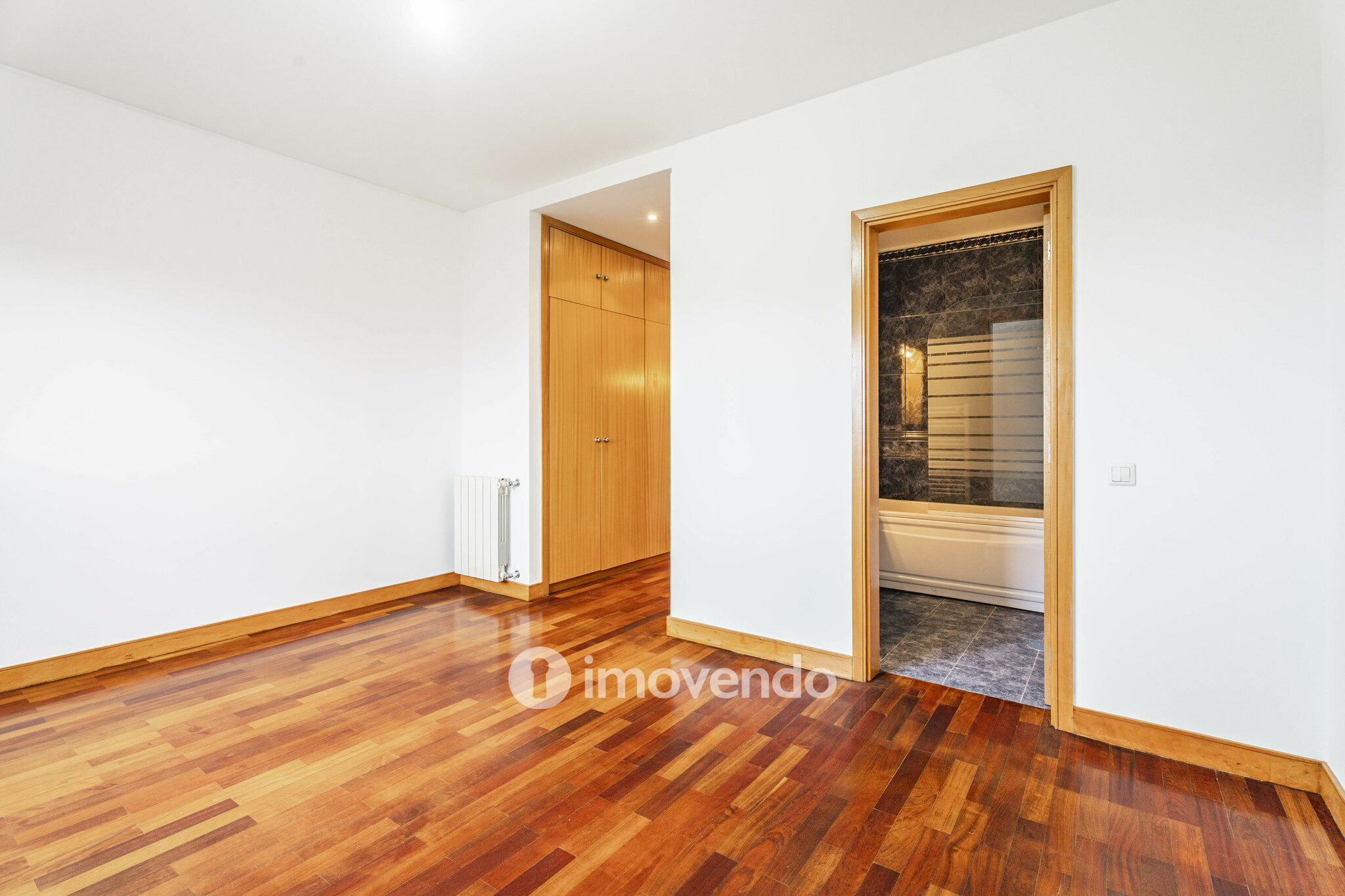 Apartamento T3 exclusivo e pronto a habitar, com garagem, na Maia