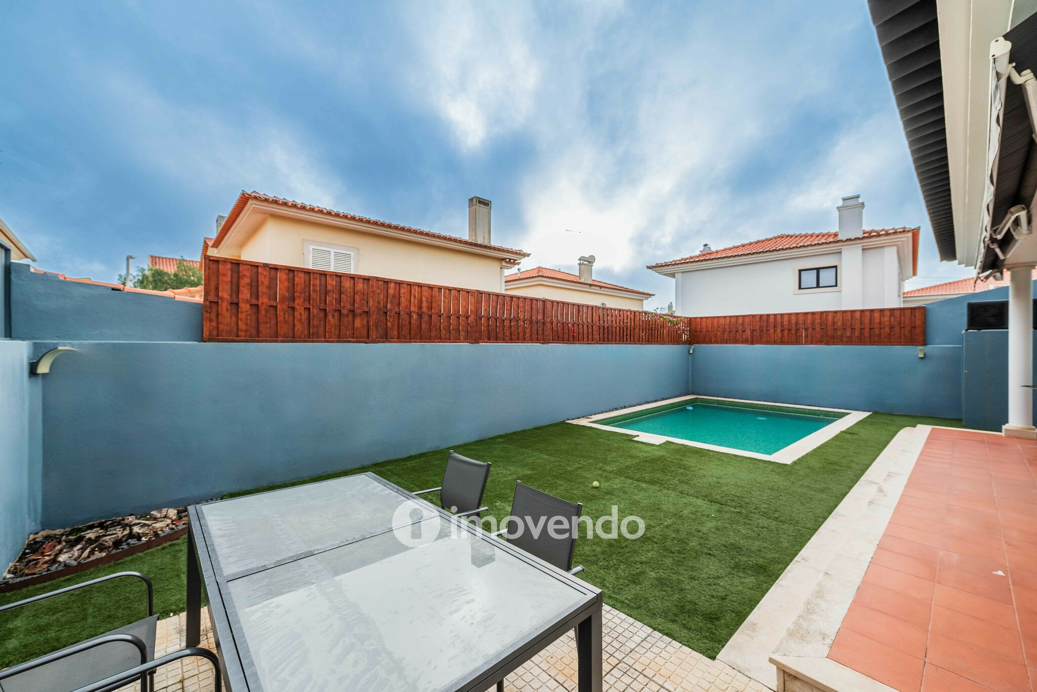 Moradia exclusiva T4, com garagem e piscina, em Murches, Cascais