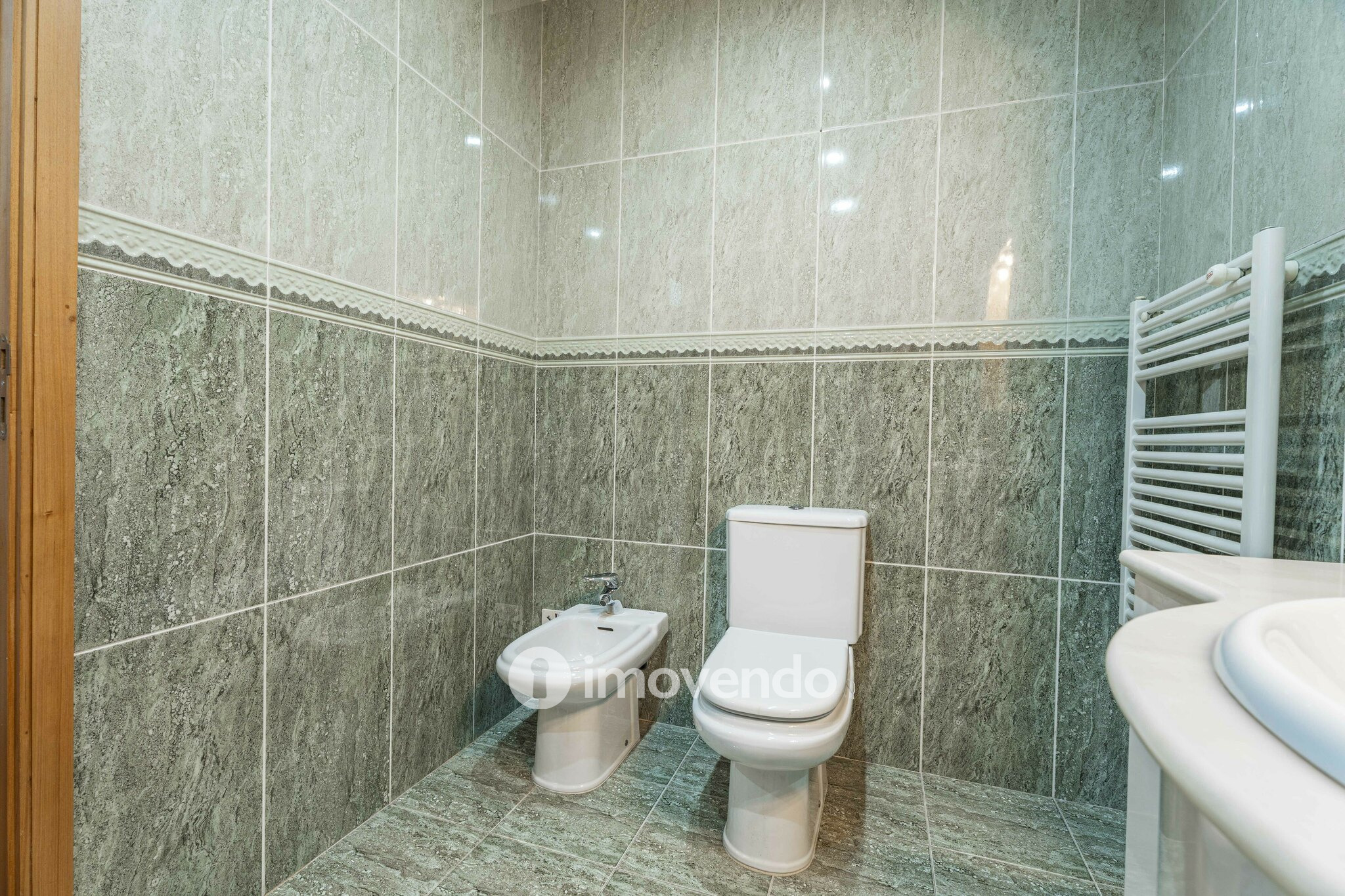 Apartamento T3 exclusivo e pronto a habitar, com garagem, na Maia