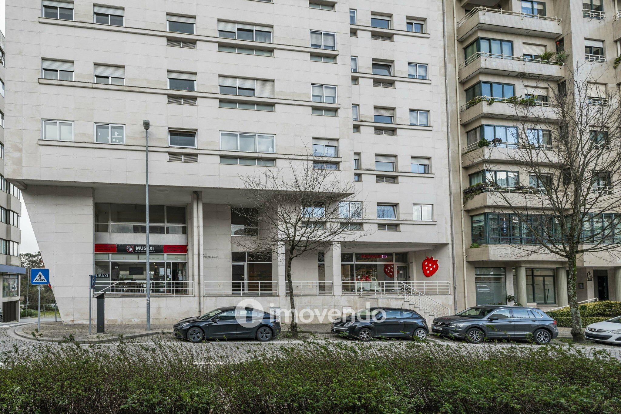 Apartamento T3 exclusivo e pronto a habitar, com garagem, na Maia