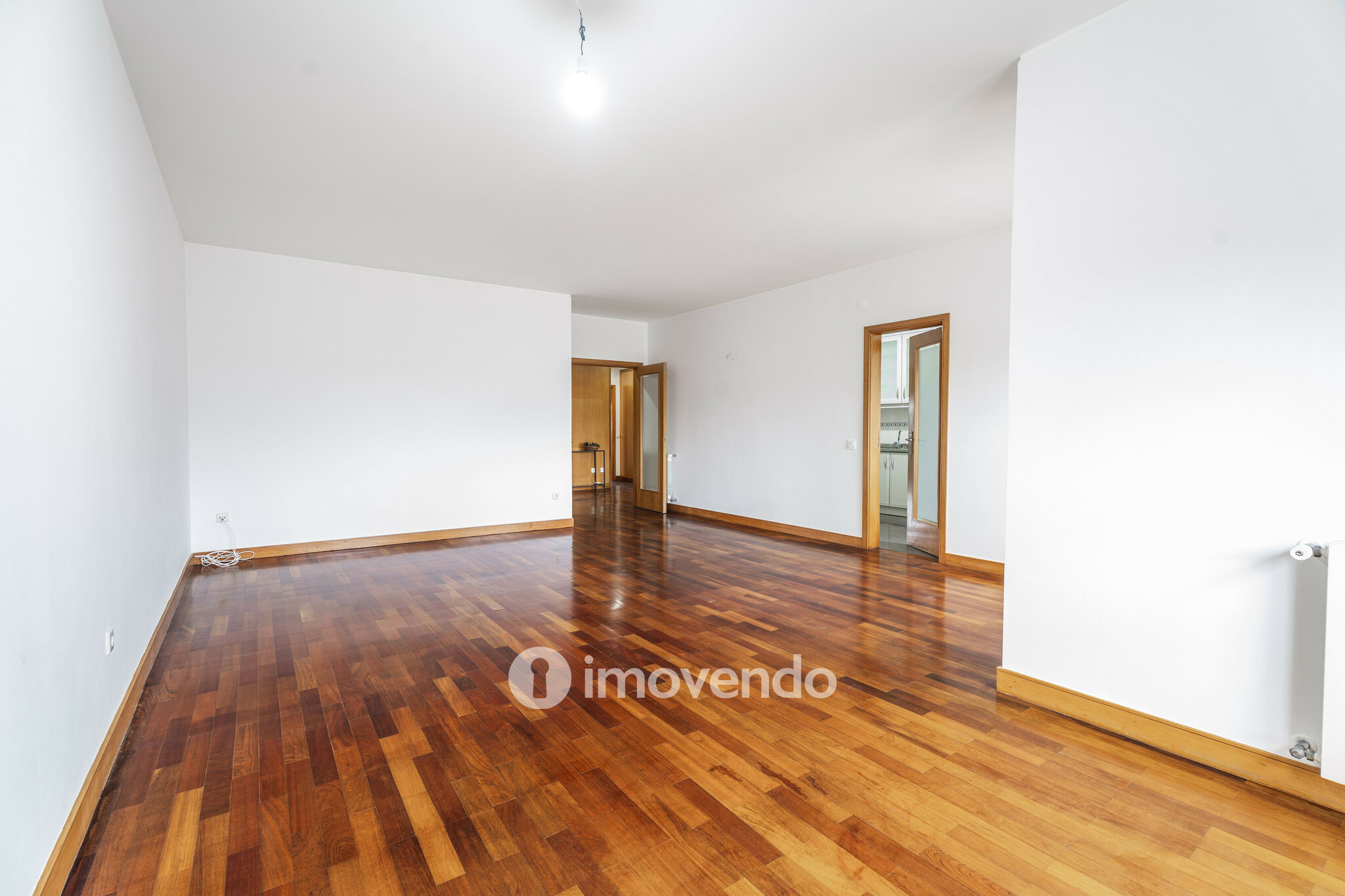 Apartamento T3 exclusivo e pronto a habitar, com garagem, na Maia