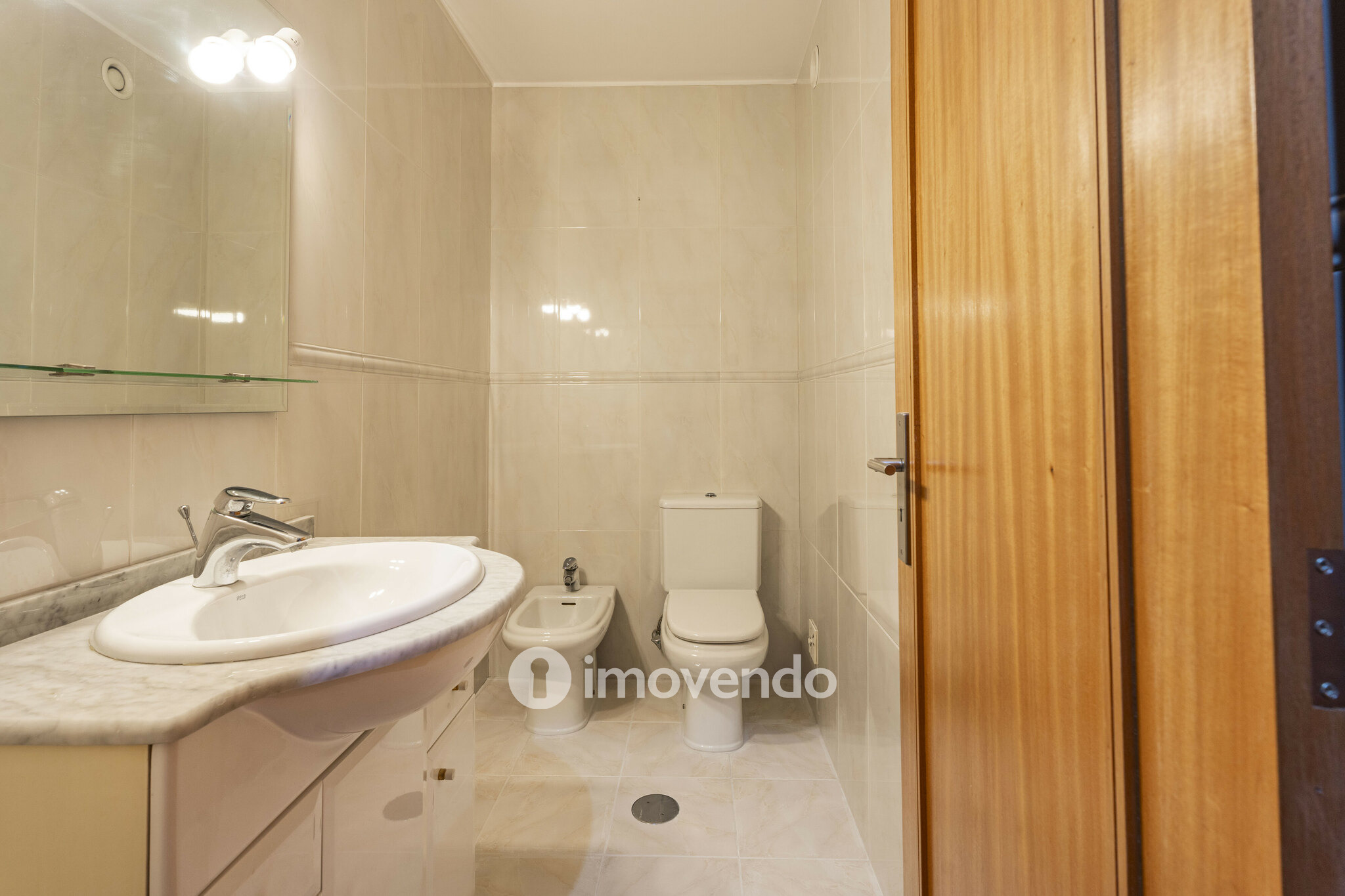 Apartamento T3 exclusivo e pronto a habitar, com garagem, na Maia