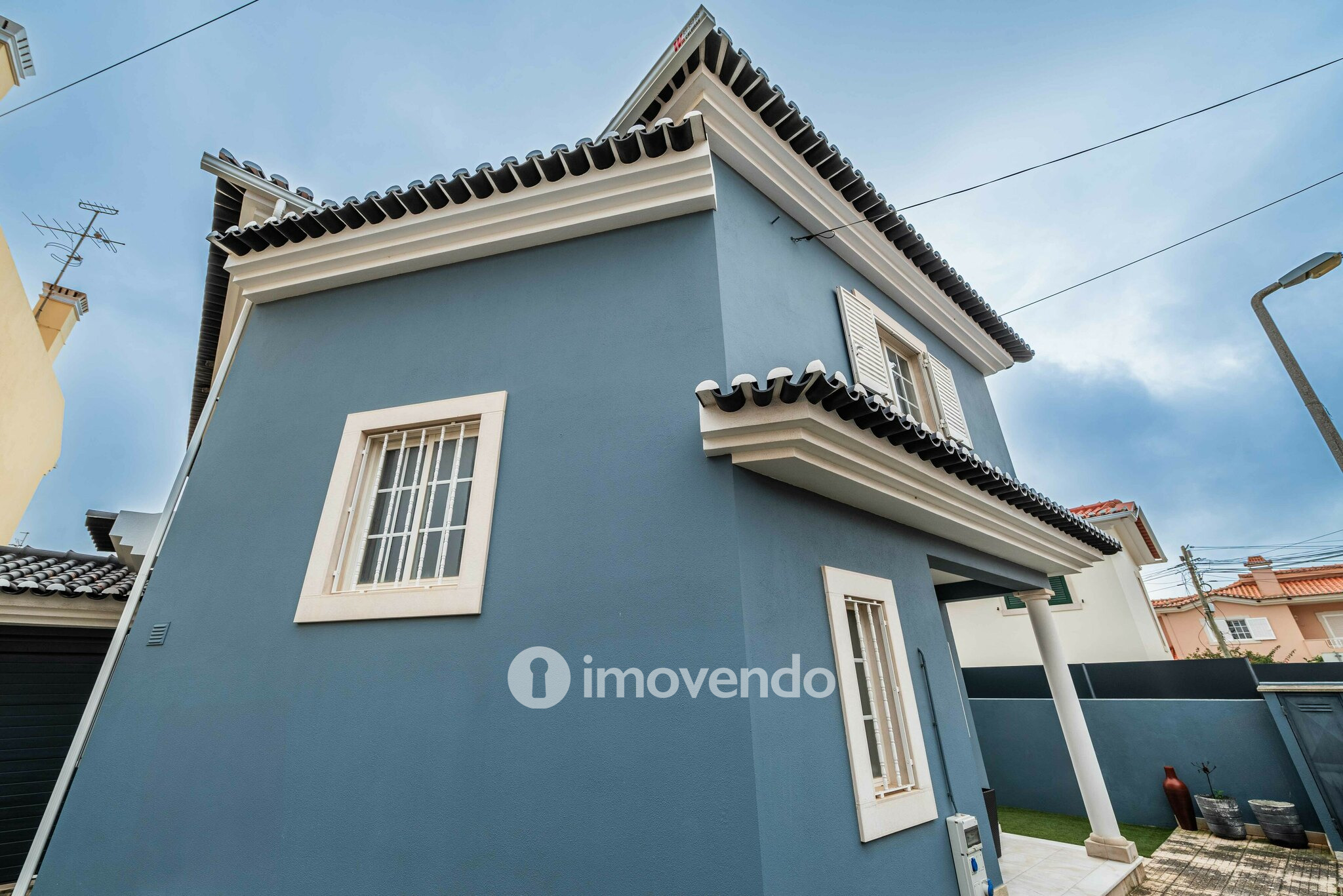 Moradia exclusiva T4, com garagem e piscina, em Murches, Cascais