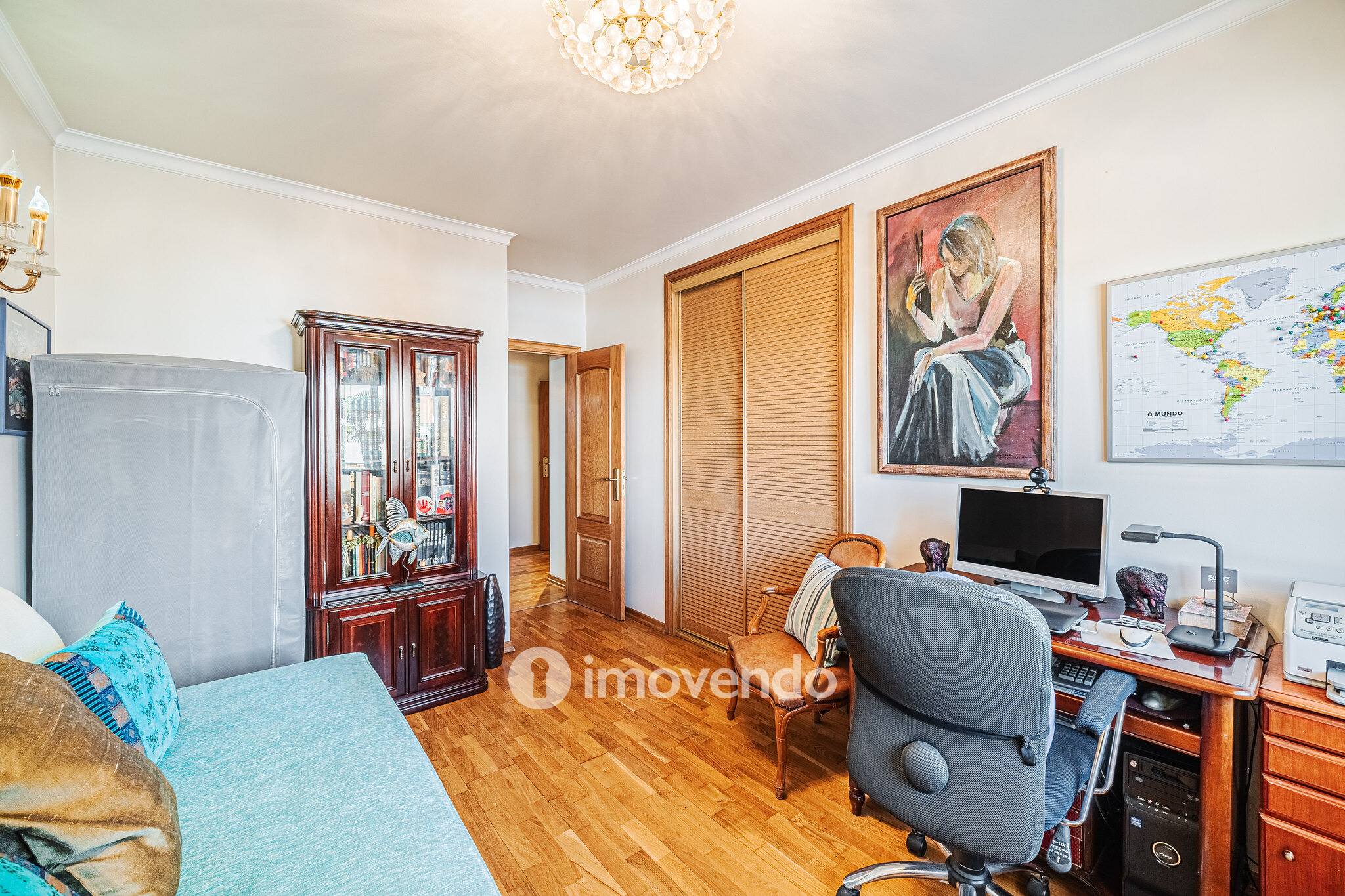 Apartamento T2 exclusivo, com garagem, em Paço de Arcos