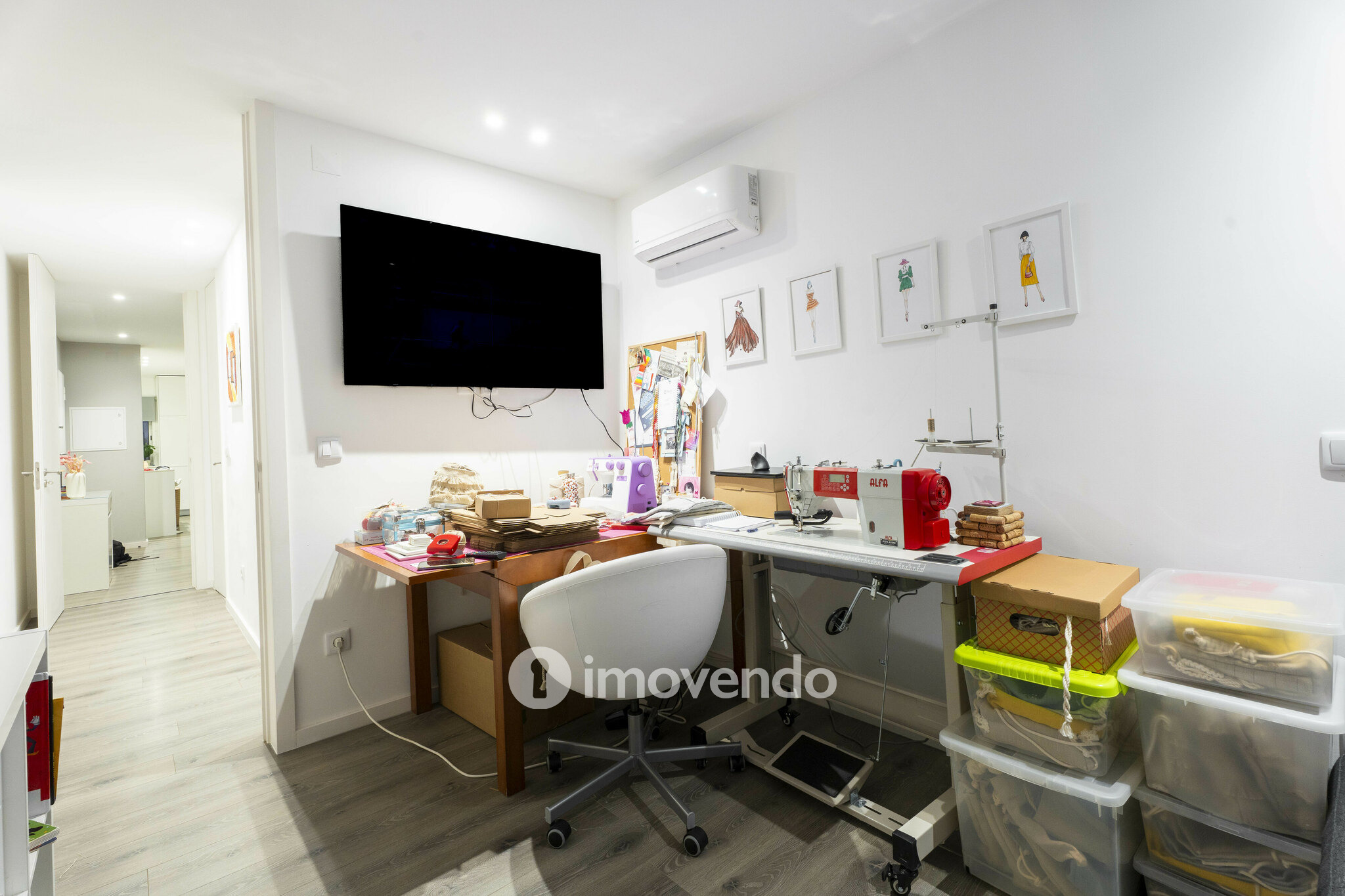 Apartamento T3 moderno, com garagem e varanda, em Braga