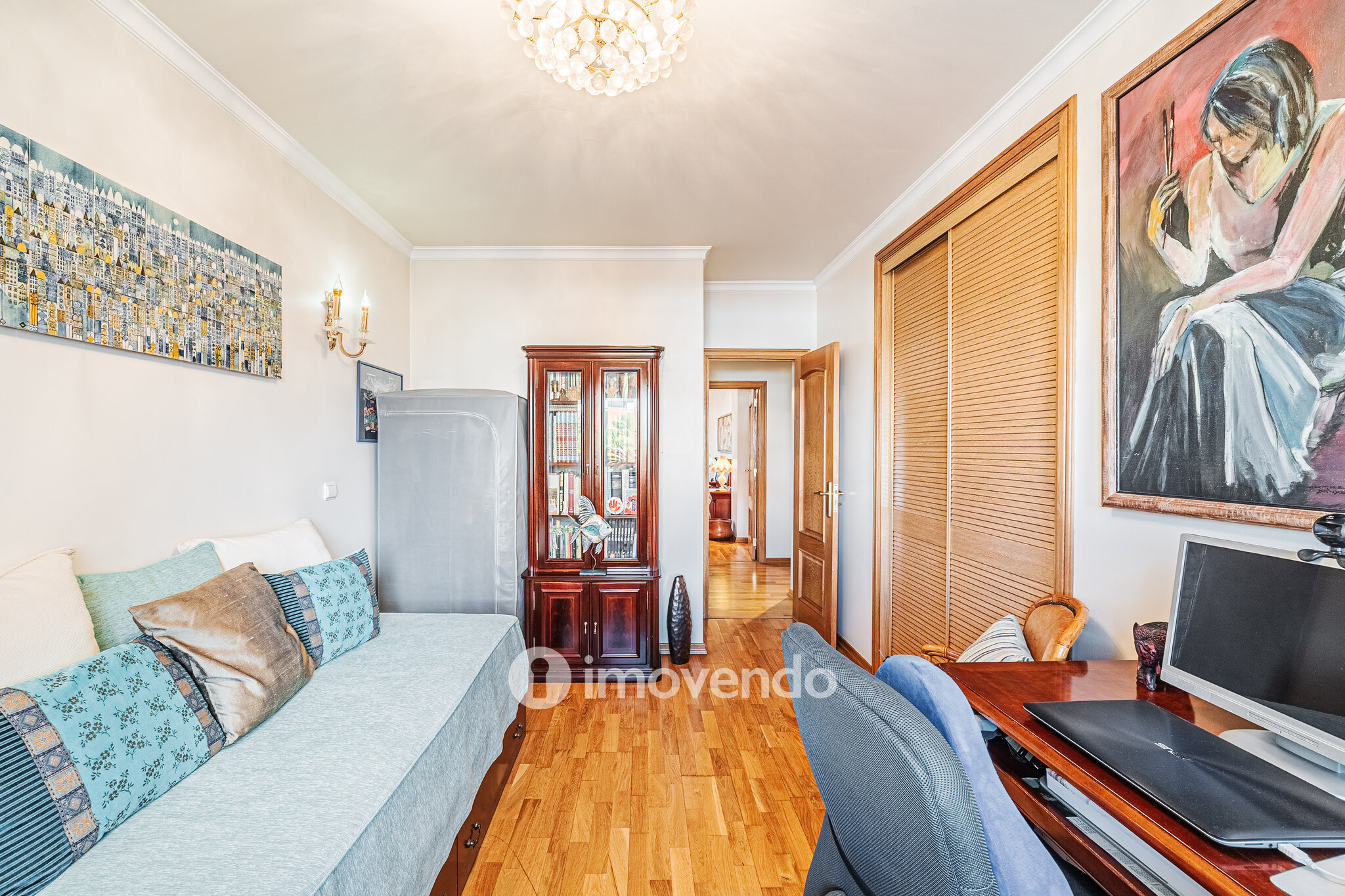 Apartamento T2 exclusivo, com garagem, em Paço de Arcos