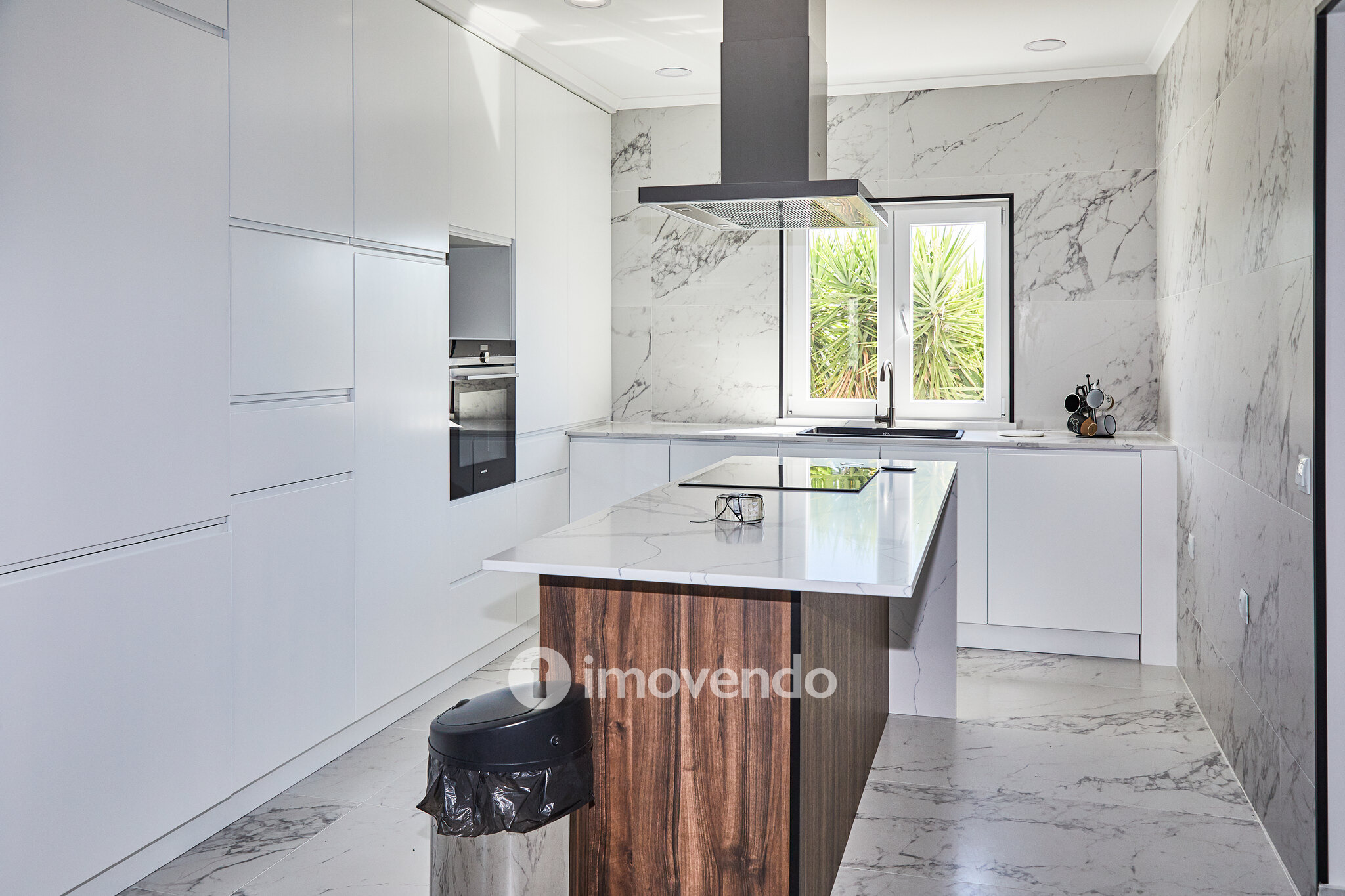 Moradia T2 totalmente remodelada, com jardim, em Reguengos de Monsaraz