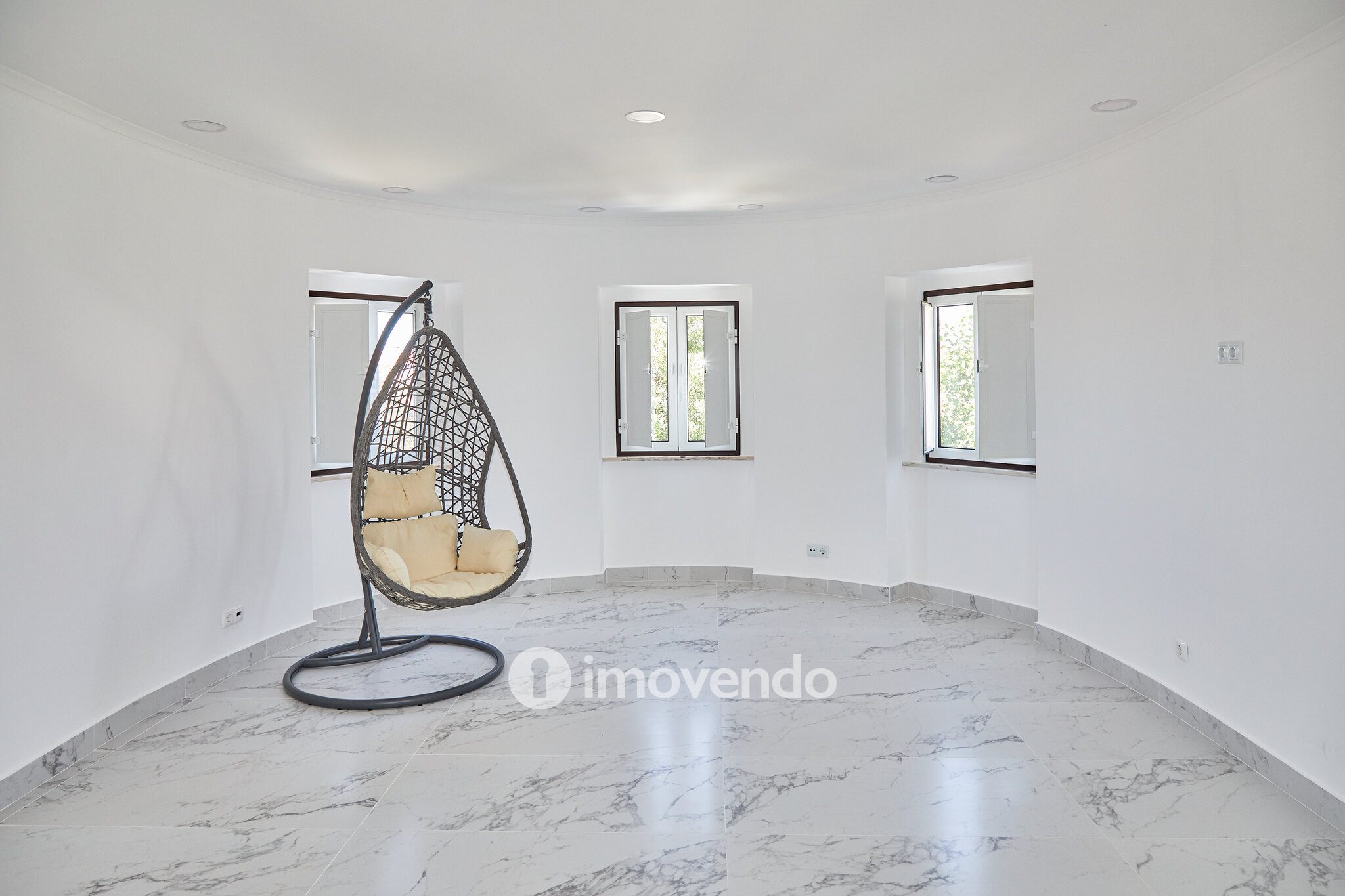 Moradia T2 totalmente remodelada, com jardim, em Reguengos de Monsaraz