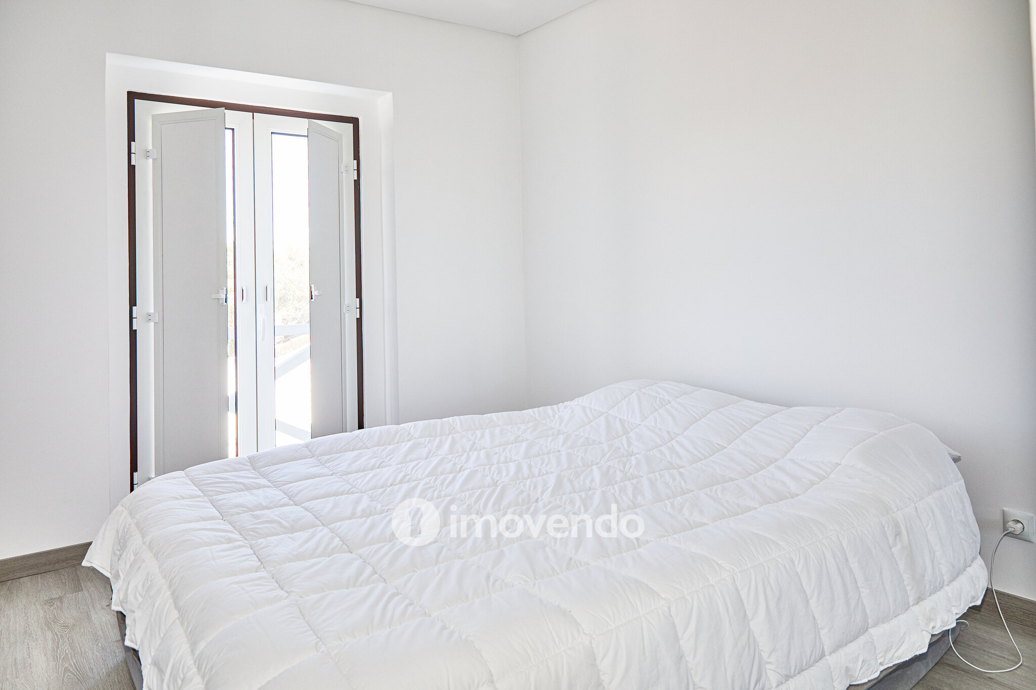 Moradia T2 totalmente remodelada, com jardim, em Reguengos de Monsaraz