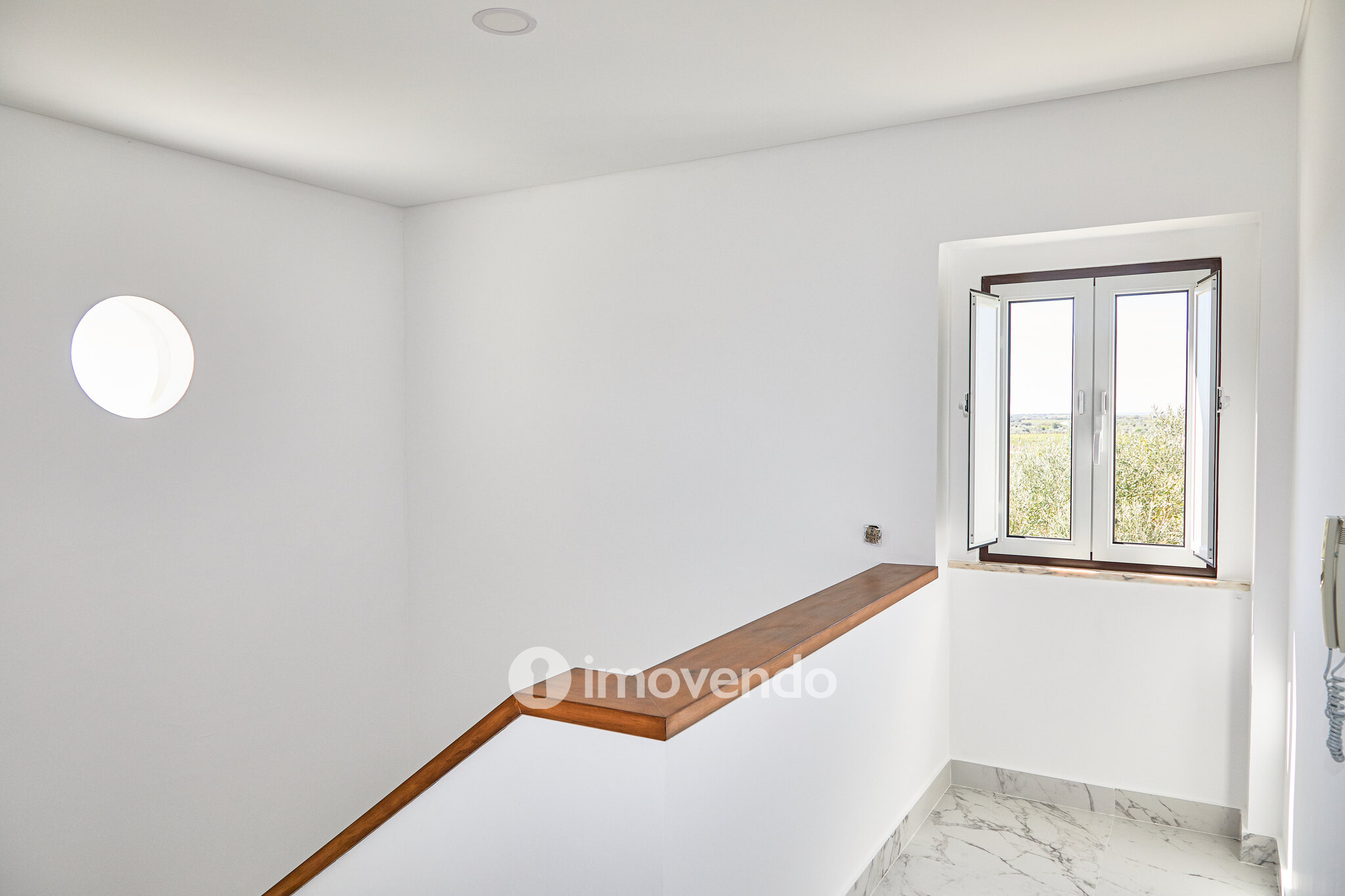 Moradia T2 totalmente remodelada, com jardim, em Reguengos de Monsaraz